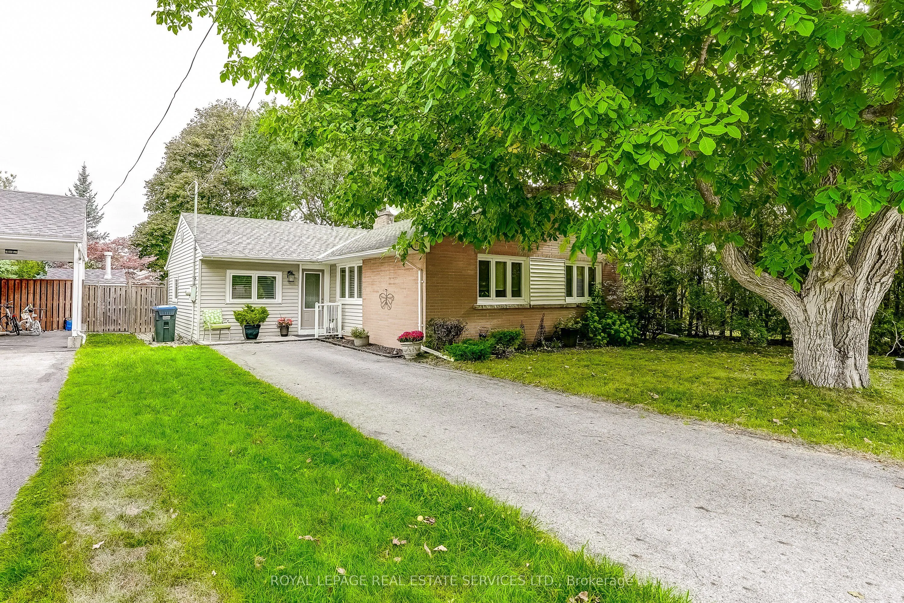 27 Sora Drive
