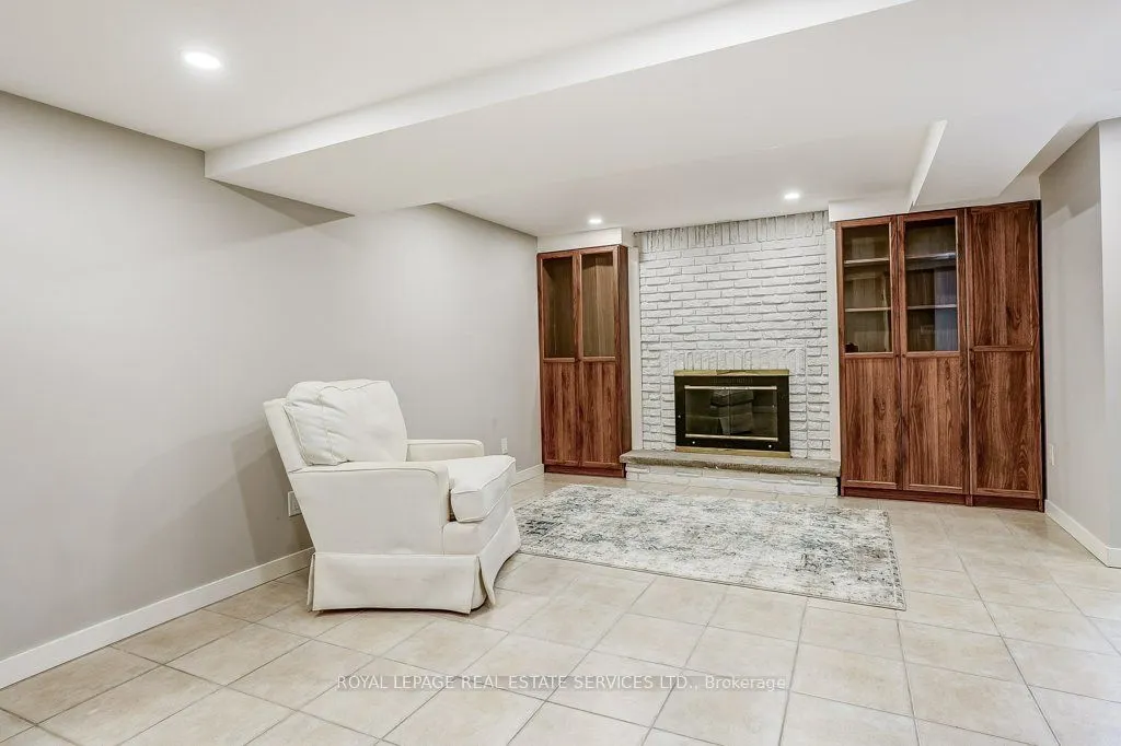 1770 Hyde Mill Crescent #10