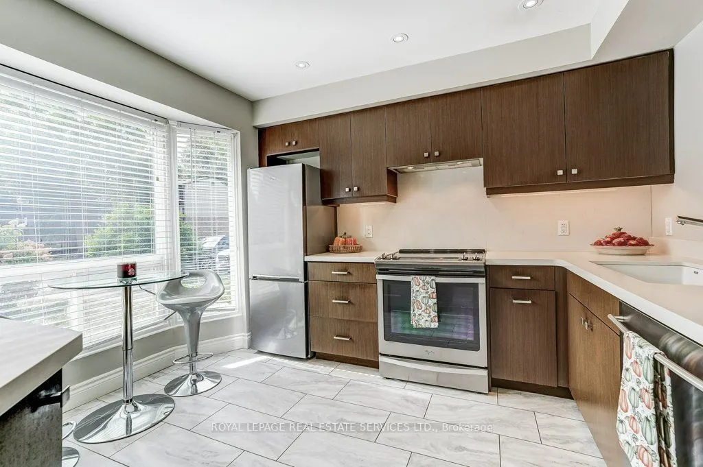 1770 Hyde Mill Crescent #10