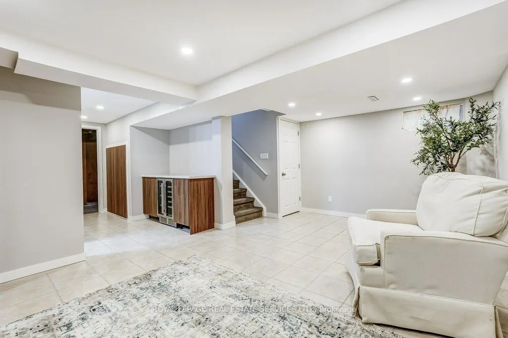1770 Hyde Mill Crescent #10