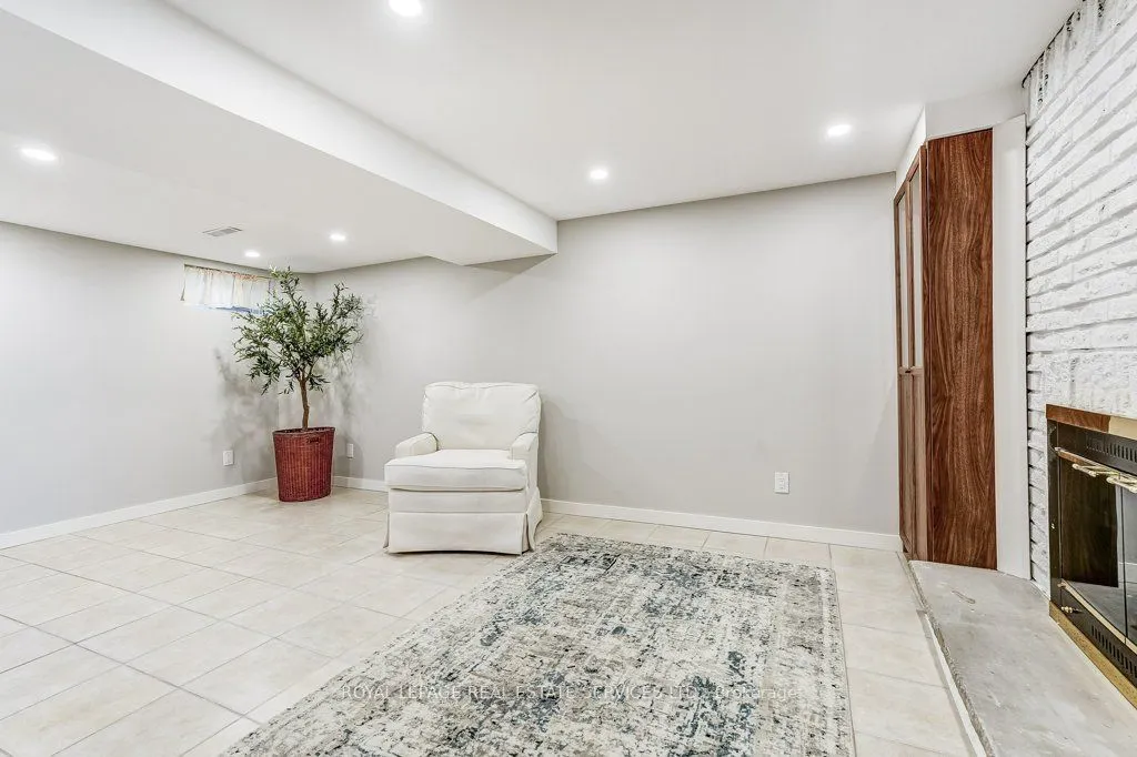 1770 Hyde Mill Crescent #10