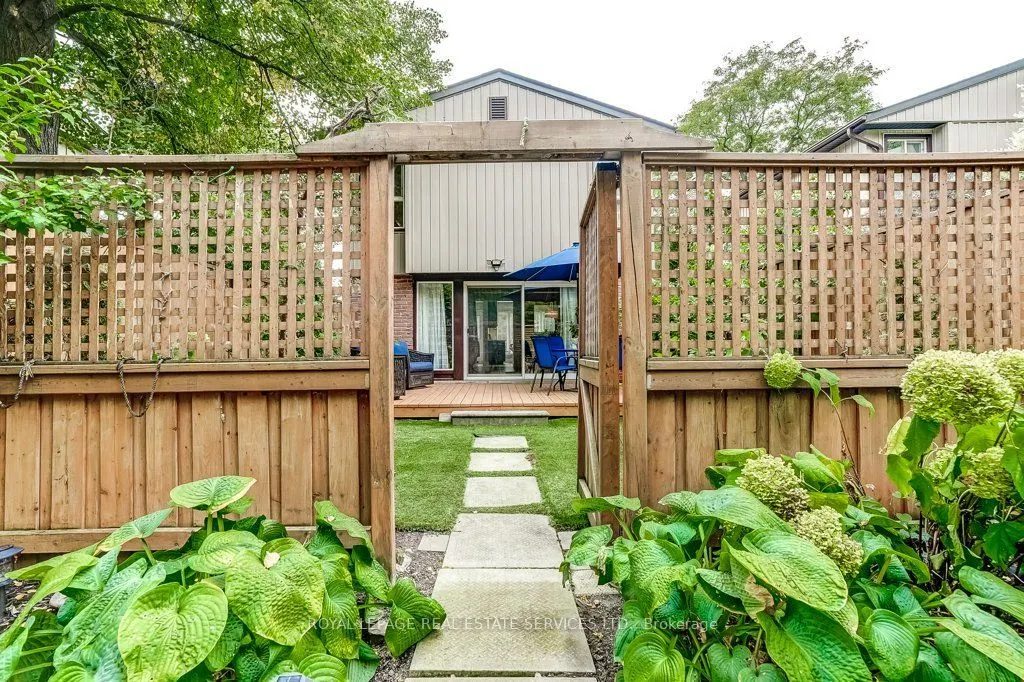 1770 Hyde Mill Crescent #10