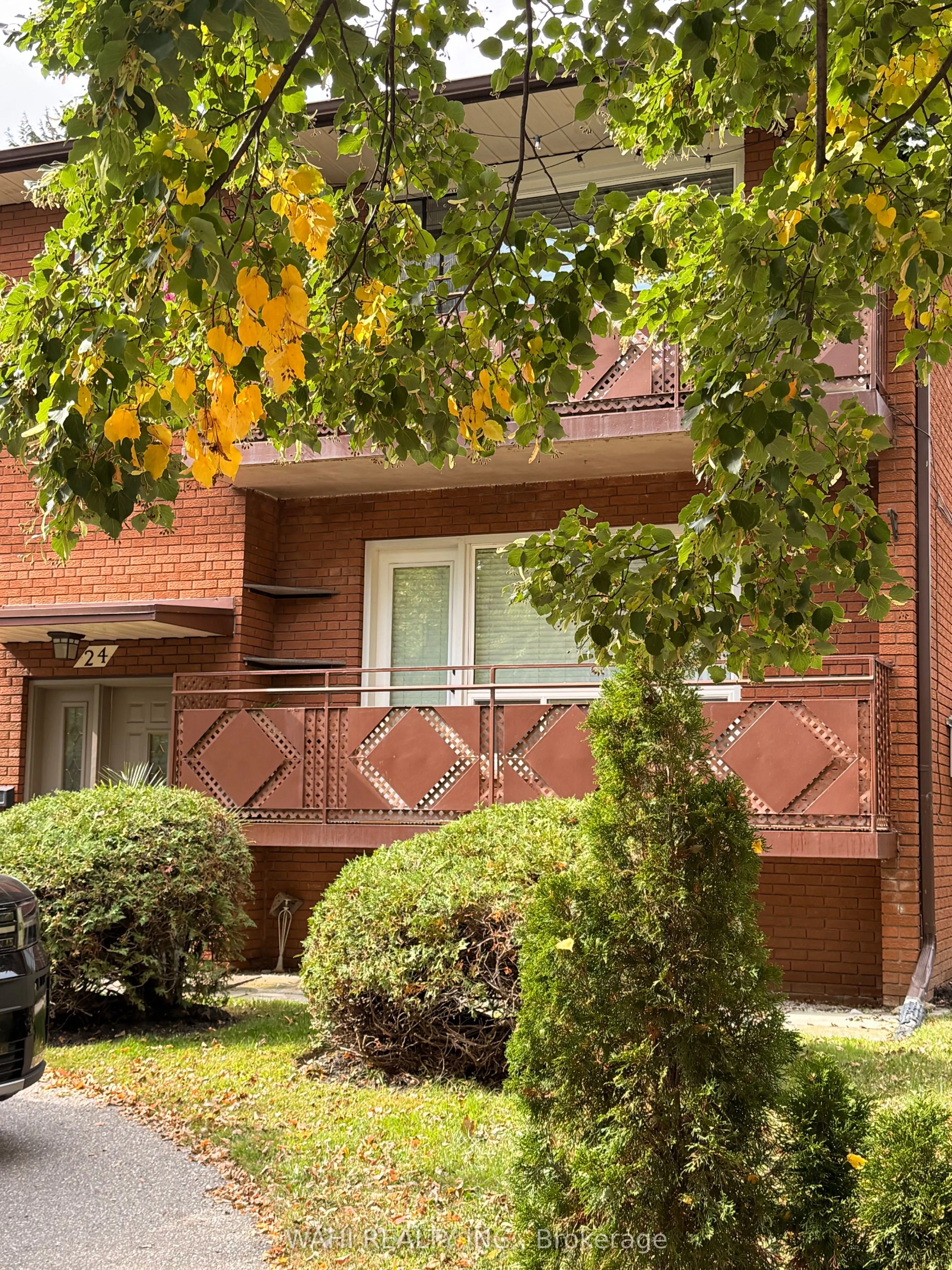 24 Lloyd George Avenue #UNIT 2