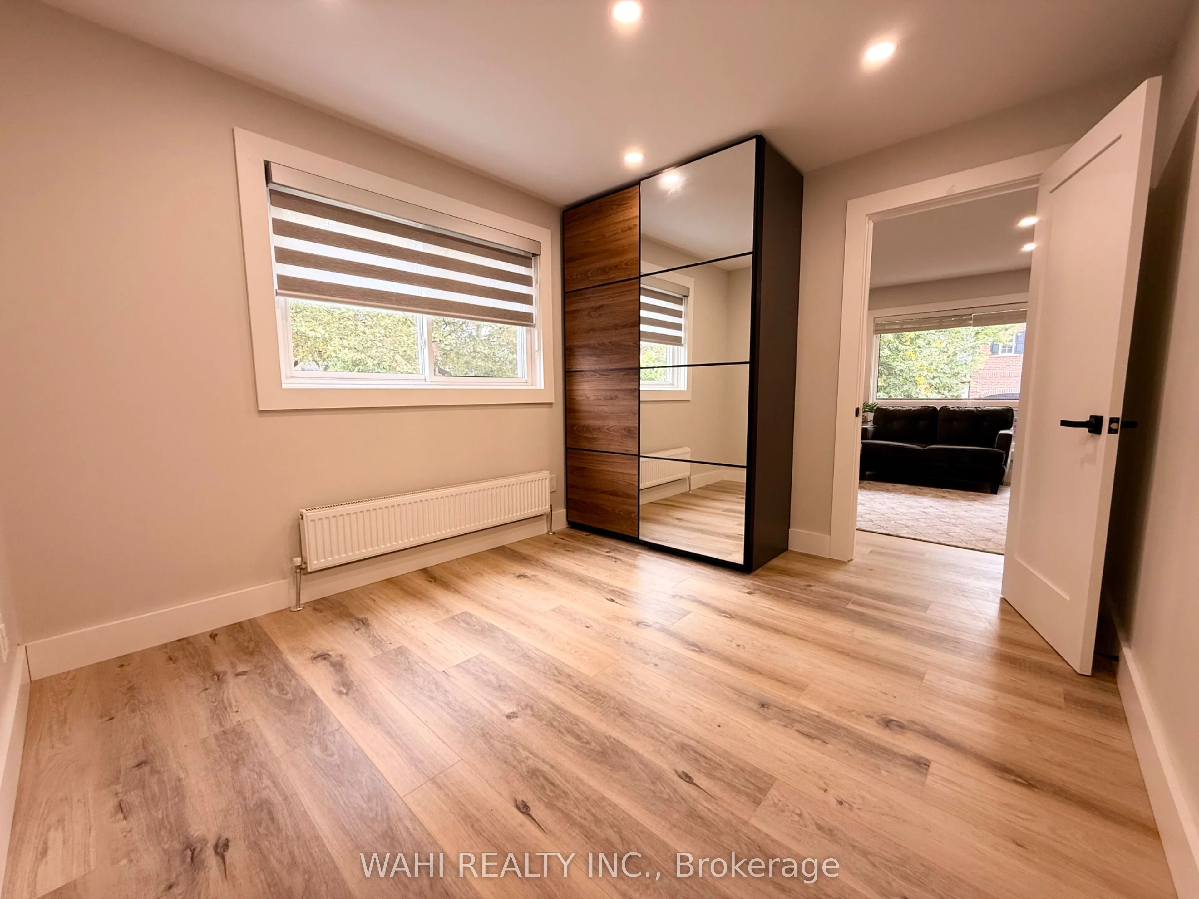 24 Lloyd George Avenue #UNIT 2