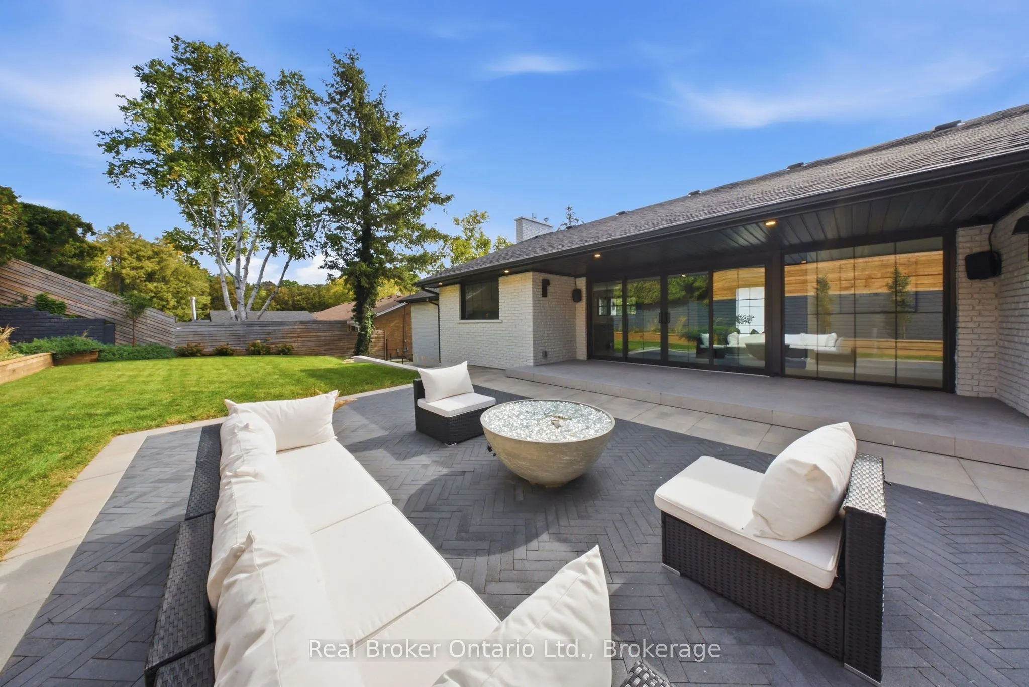 841 Danforth Place