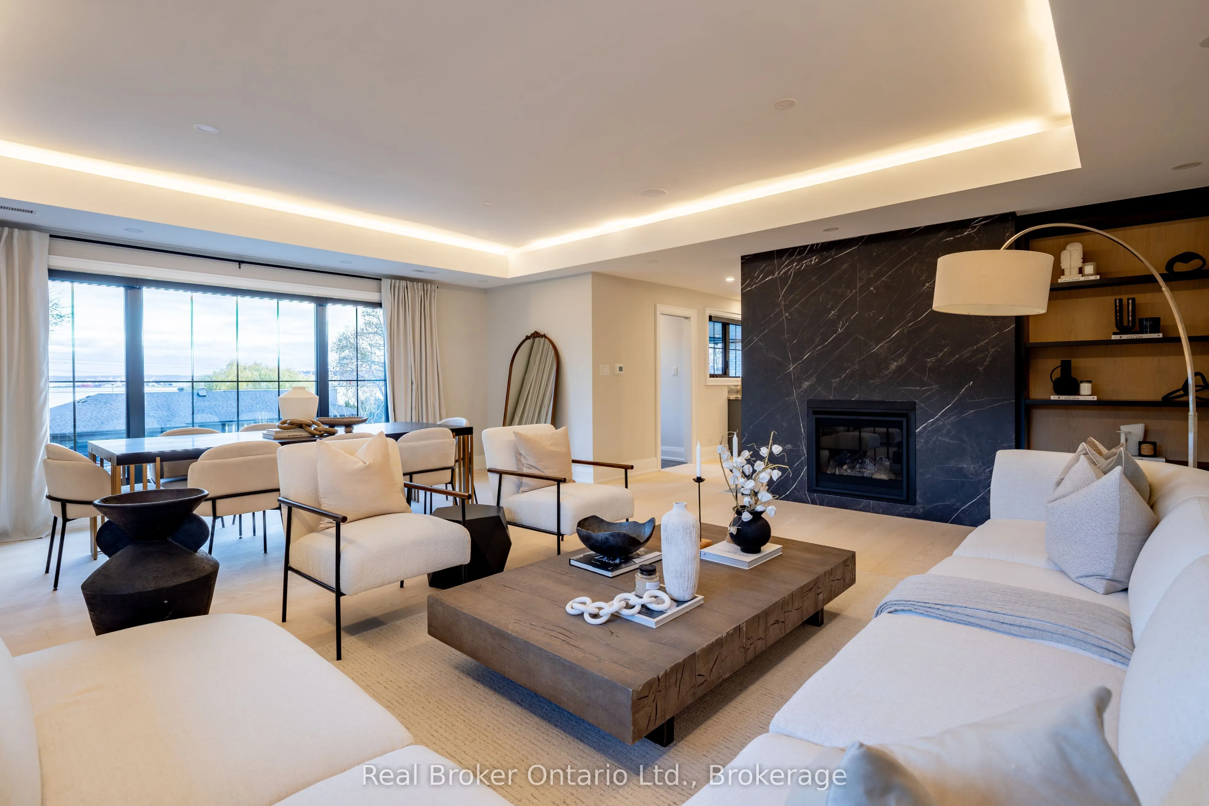841 Danforth Place