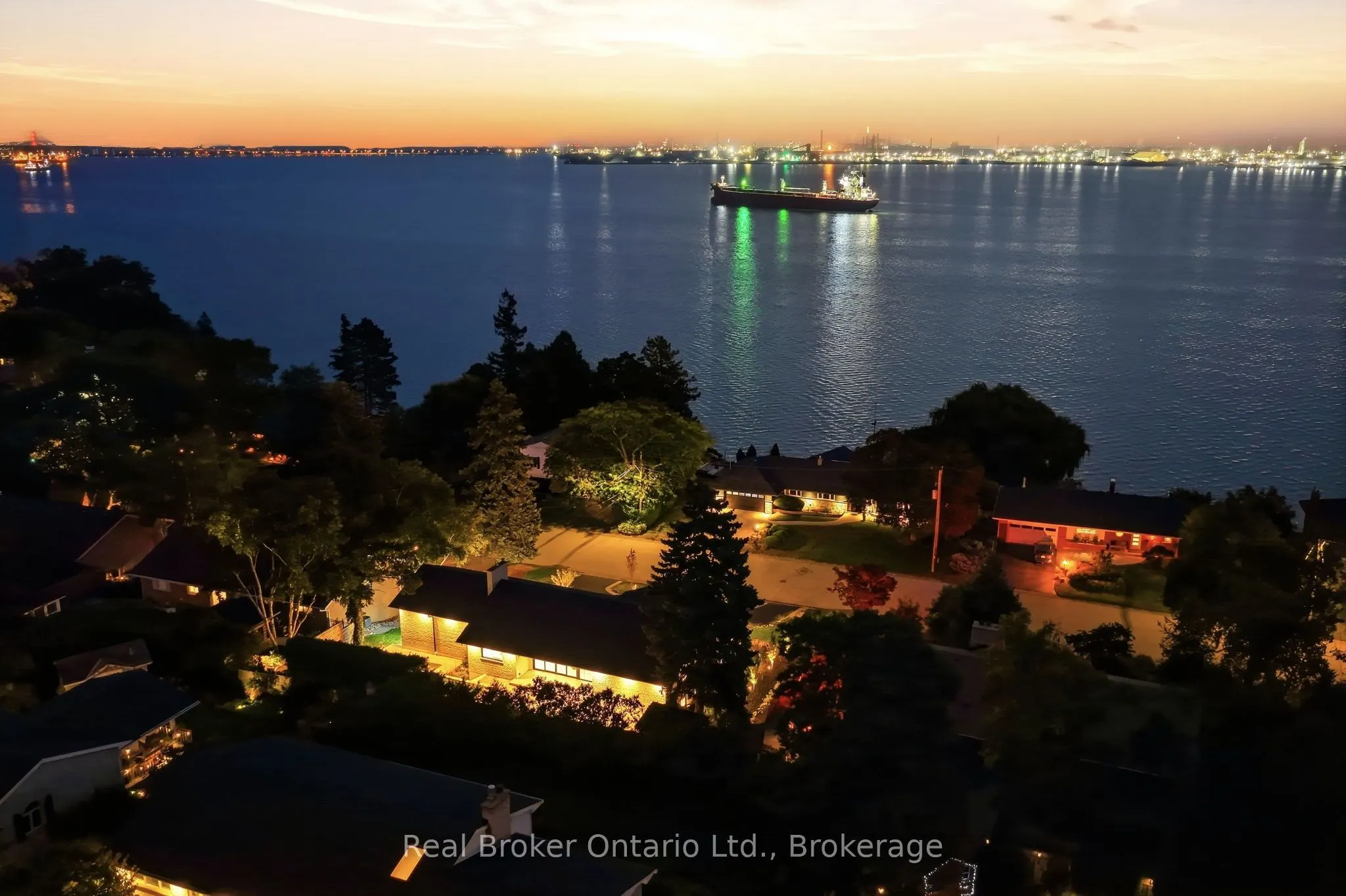 841 Danforth Place