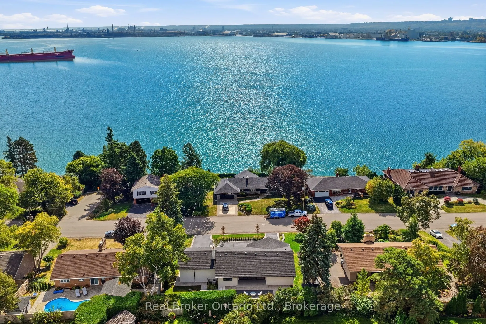 841 Danforth Place