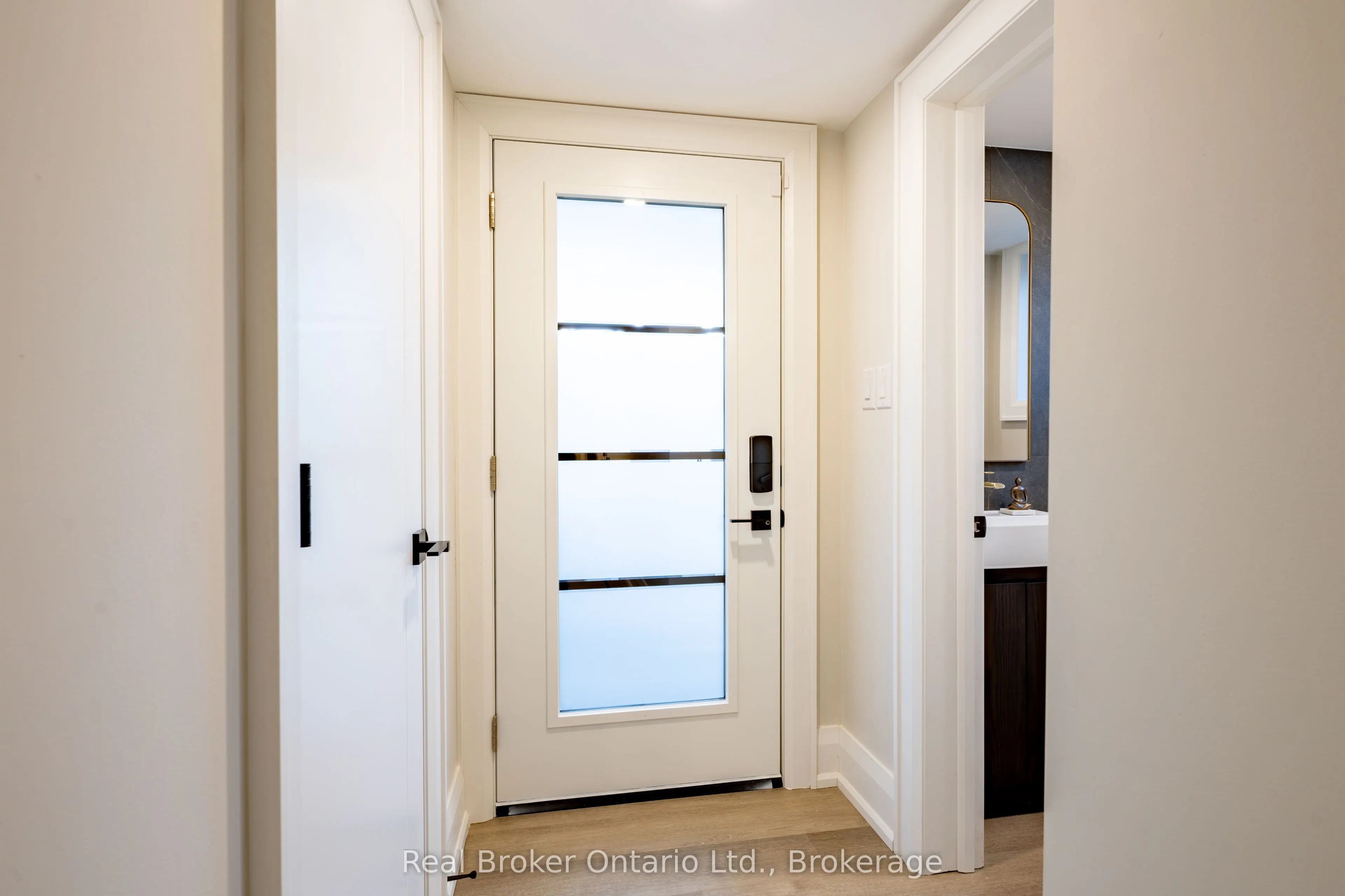 841 Danforth Place