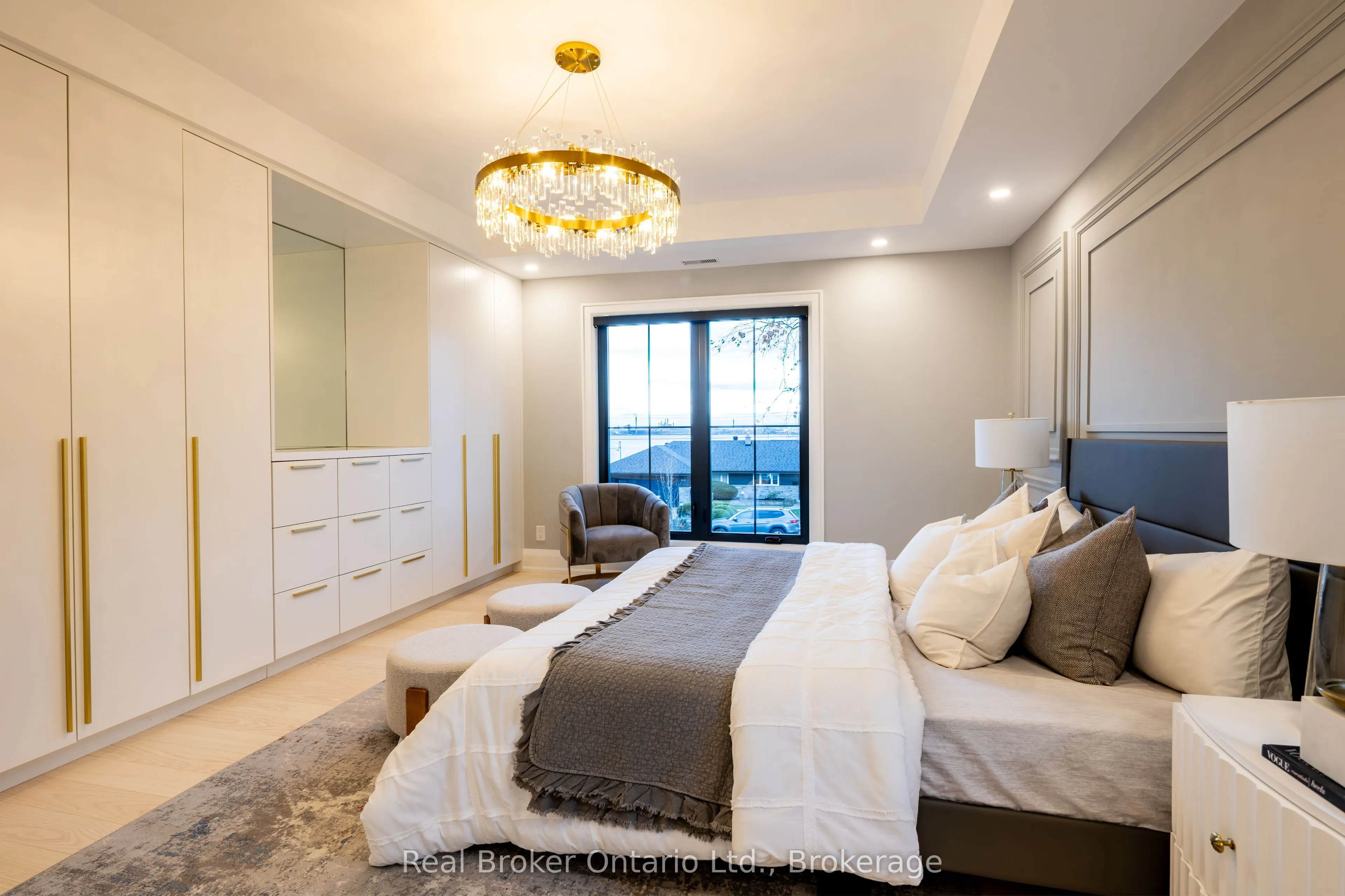 841 Danforth Place