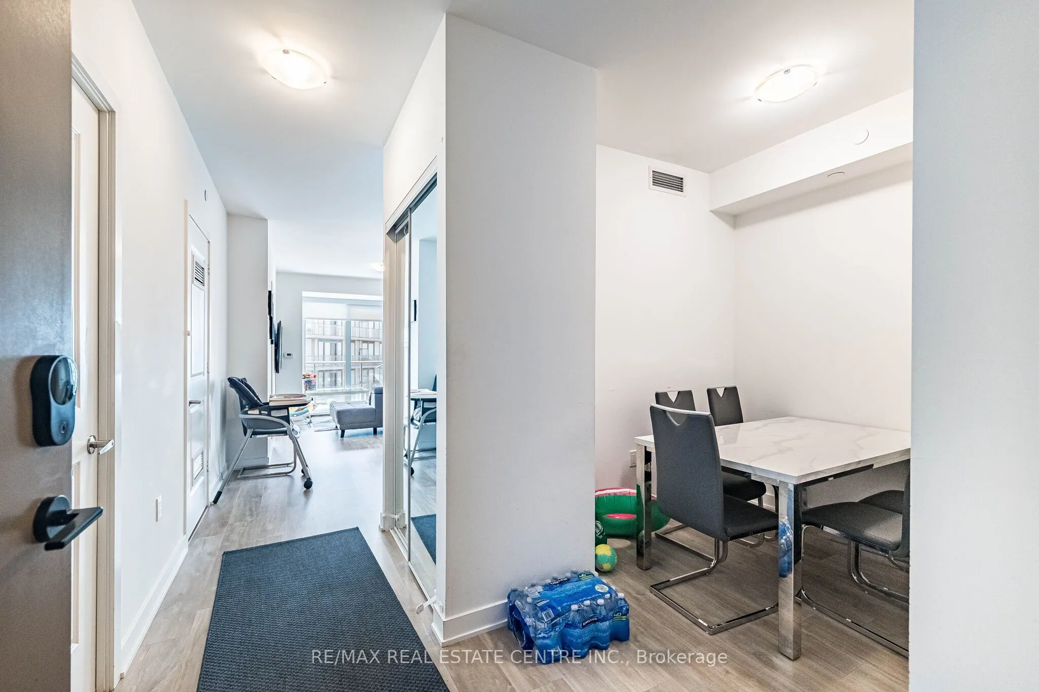 4675 Metcalfe Avenue #1906
