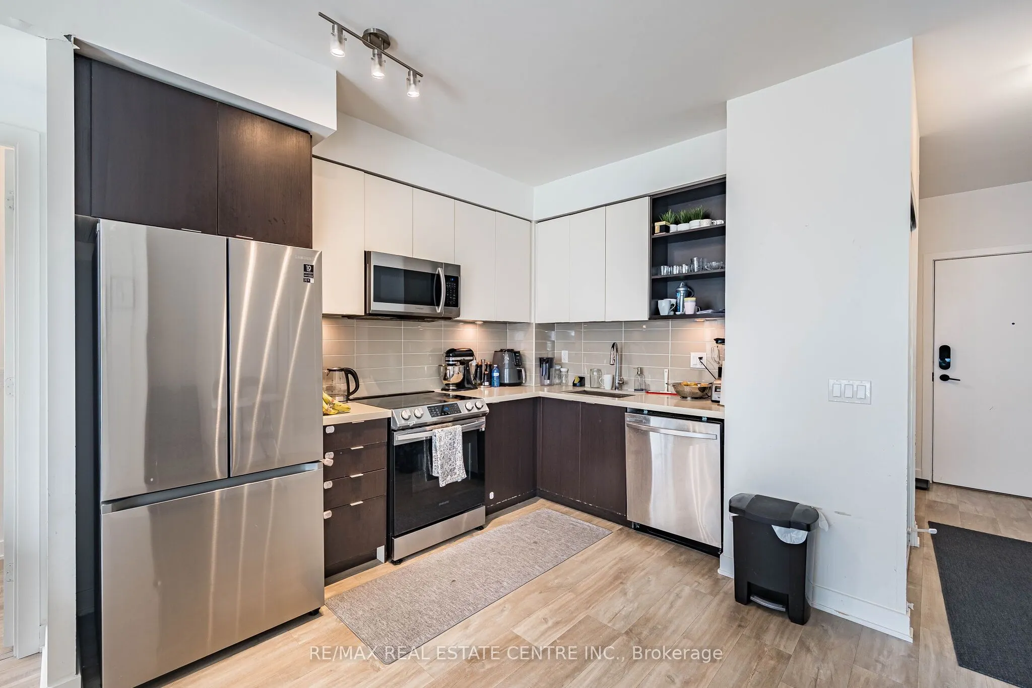 4675 Metcalfe Avenue #1906