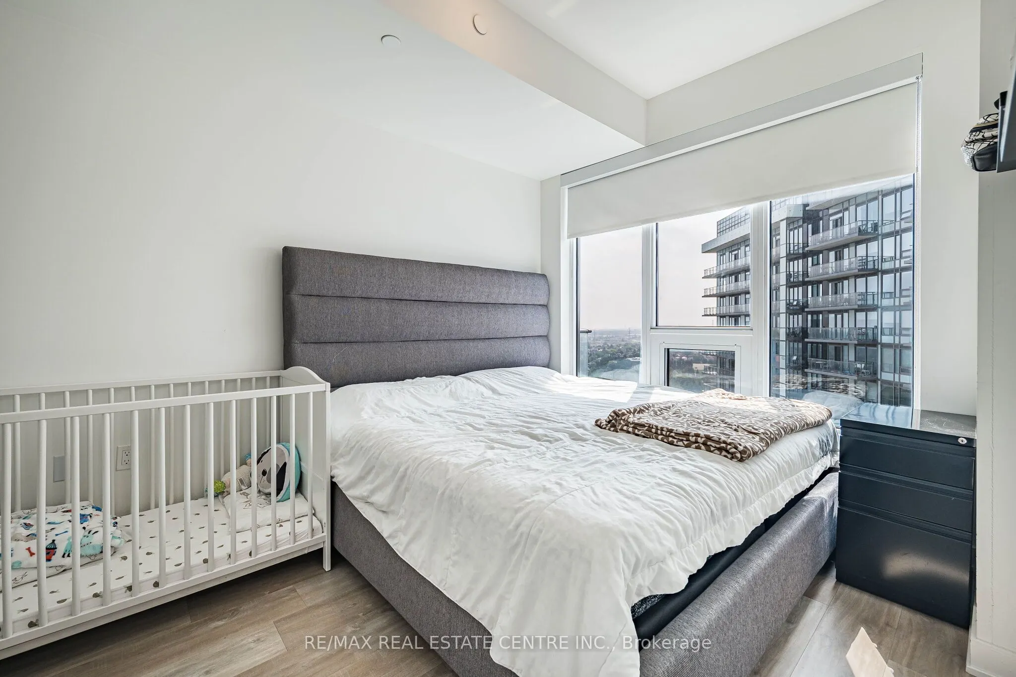 4675 Metcalfe Avenue #1906