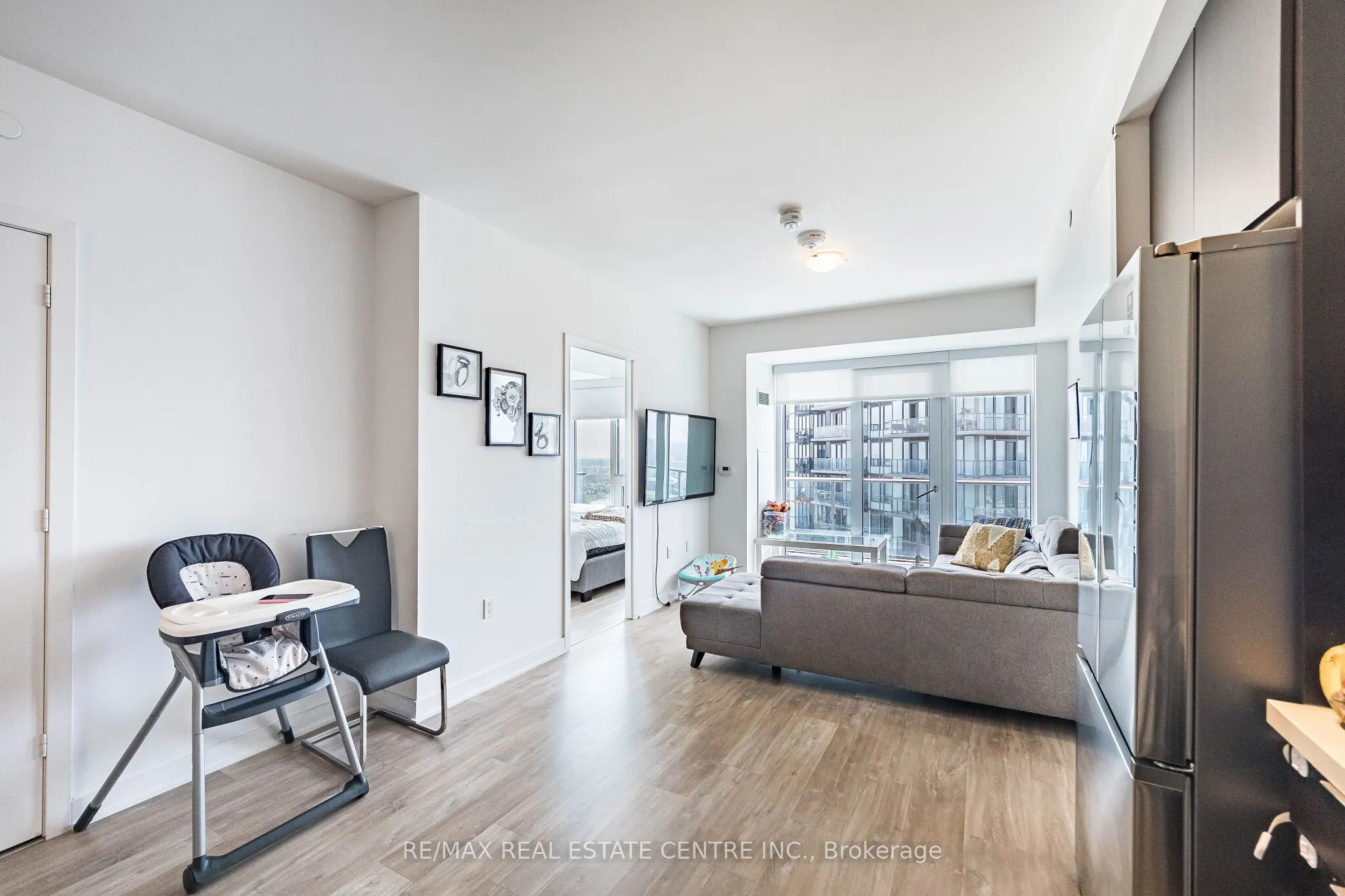 4675 Metcalfe Avenue #1906