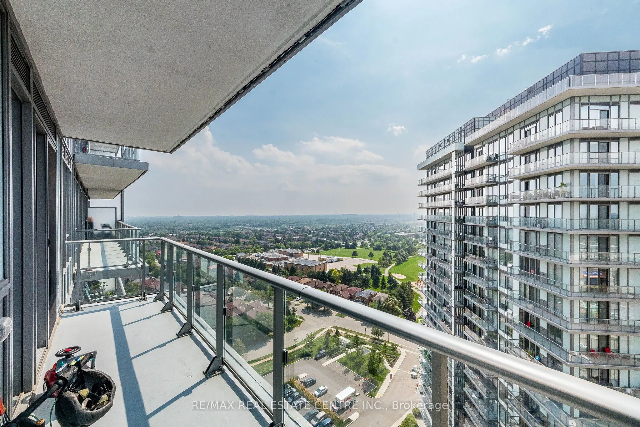 4675 Metcalfe Avenue #1906