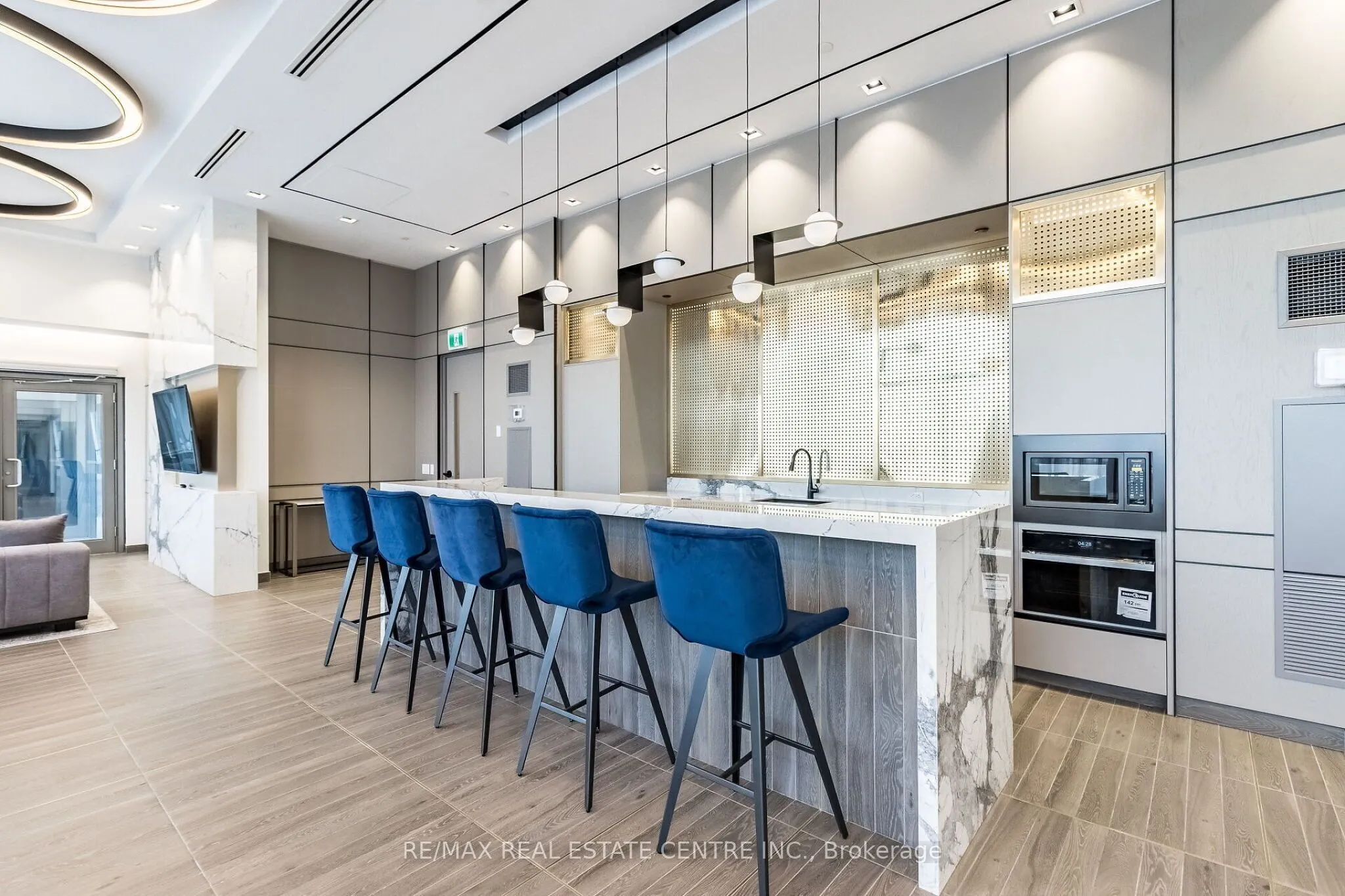 4675 Metcalfe Avenue #1906