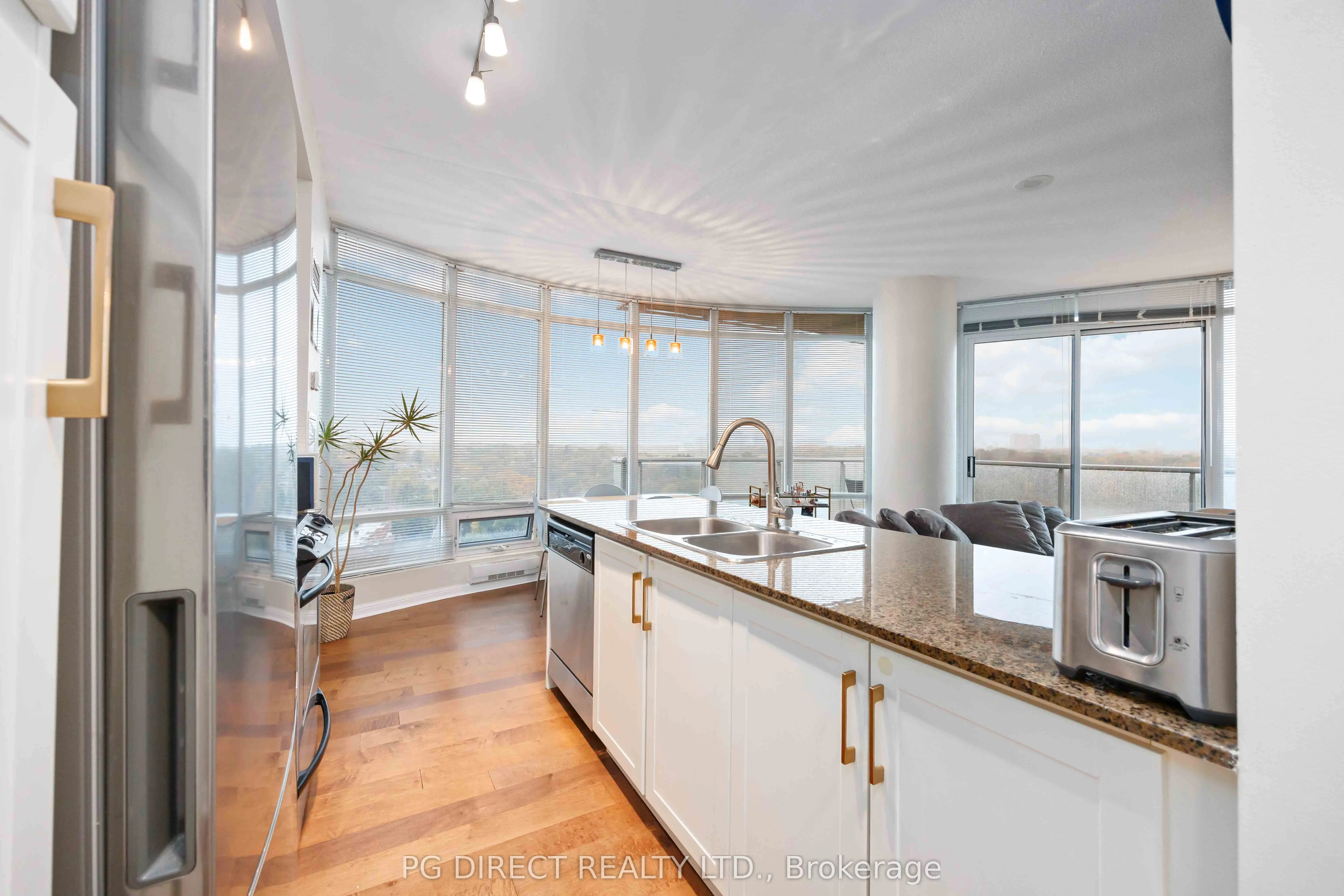 15 Windermere Avenue #1505