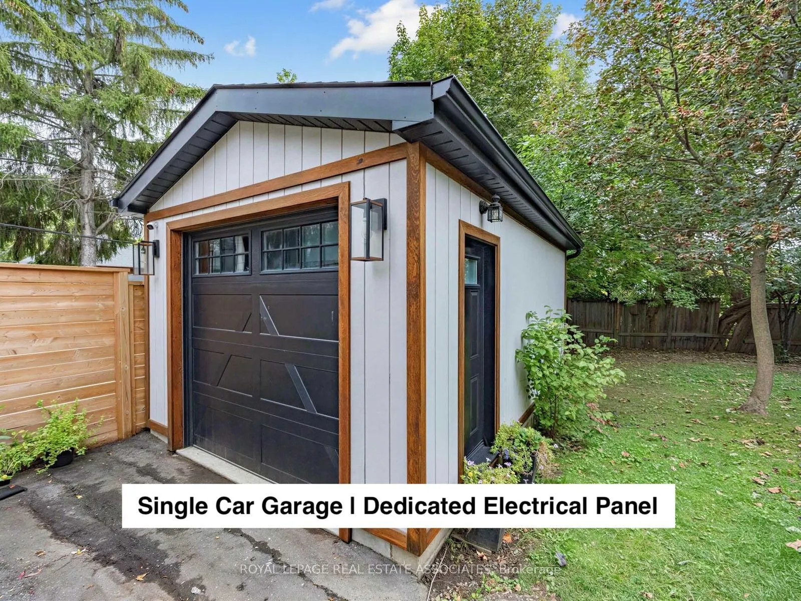 41 Ringley Avenue