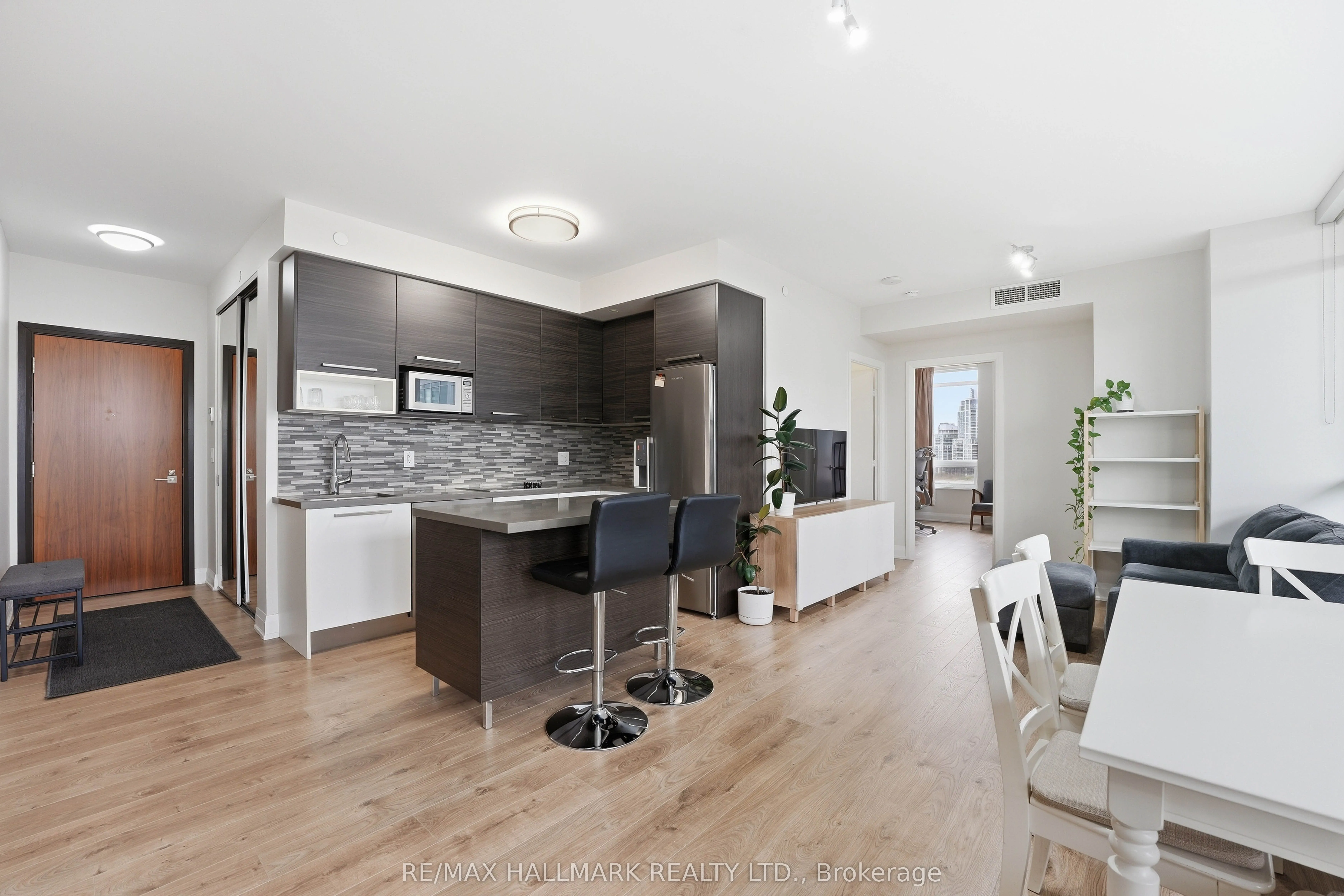 36 Park Lawn Road #710