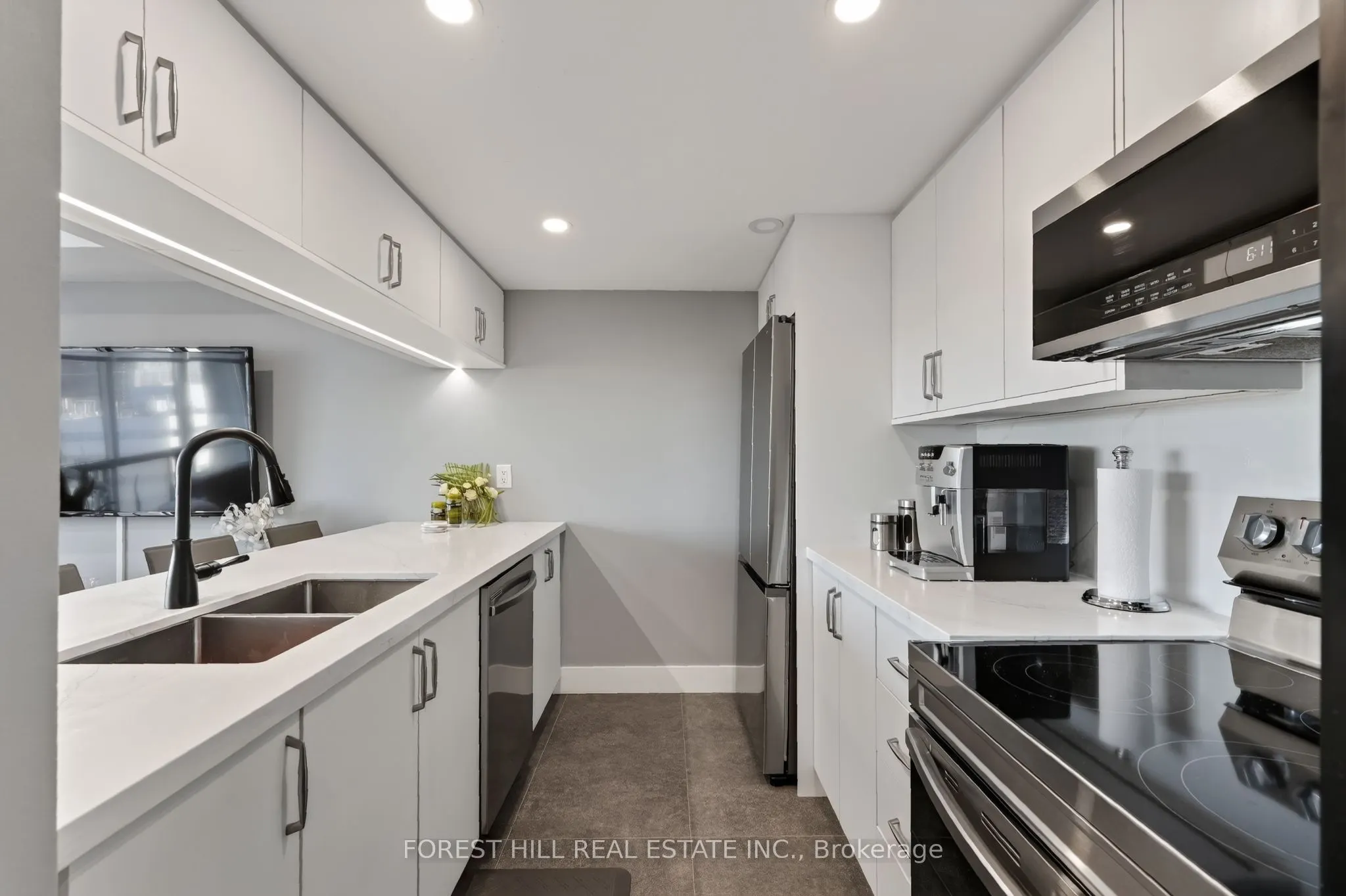 101 Subway Crescent #1407
