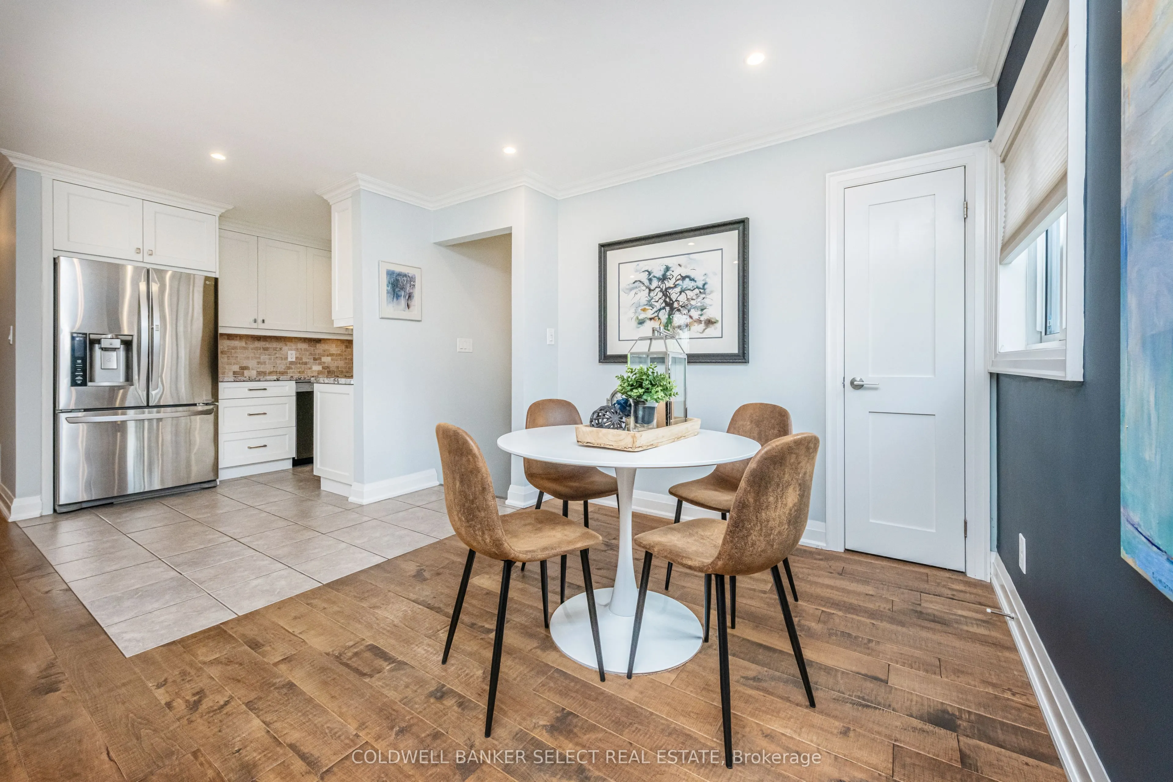 158 Ellwood Drive W