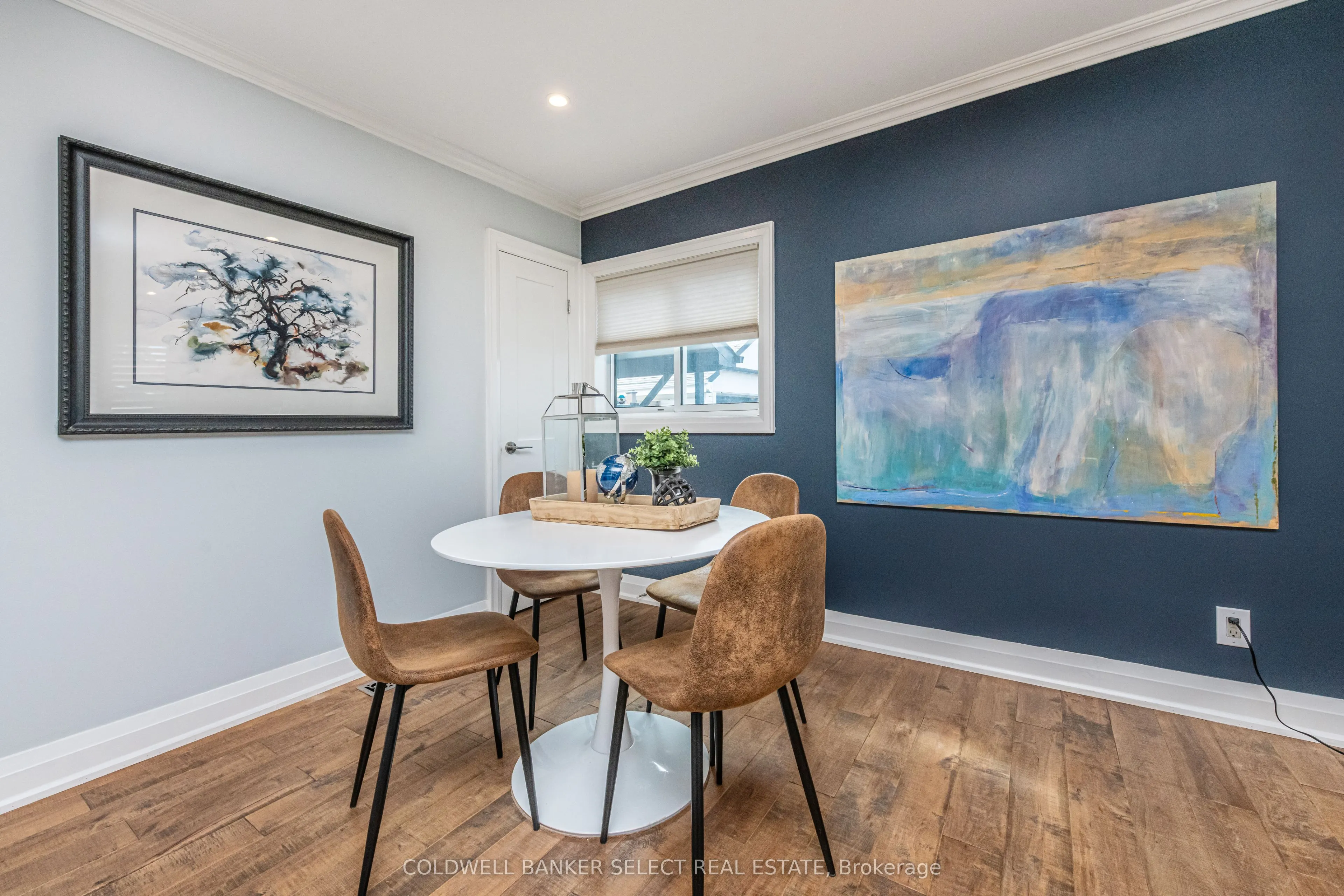 158 Ellwood Drive W