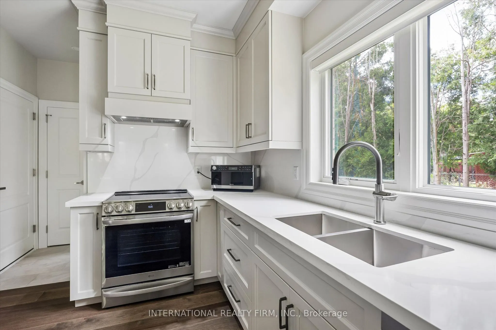 2423 Raymore Drive