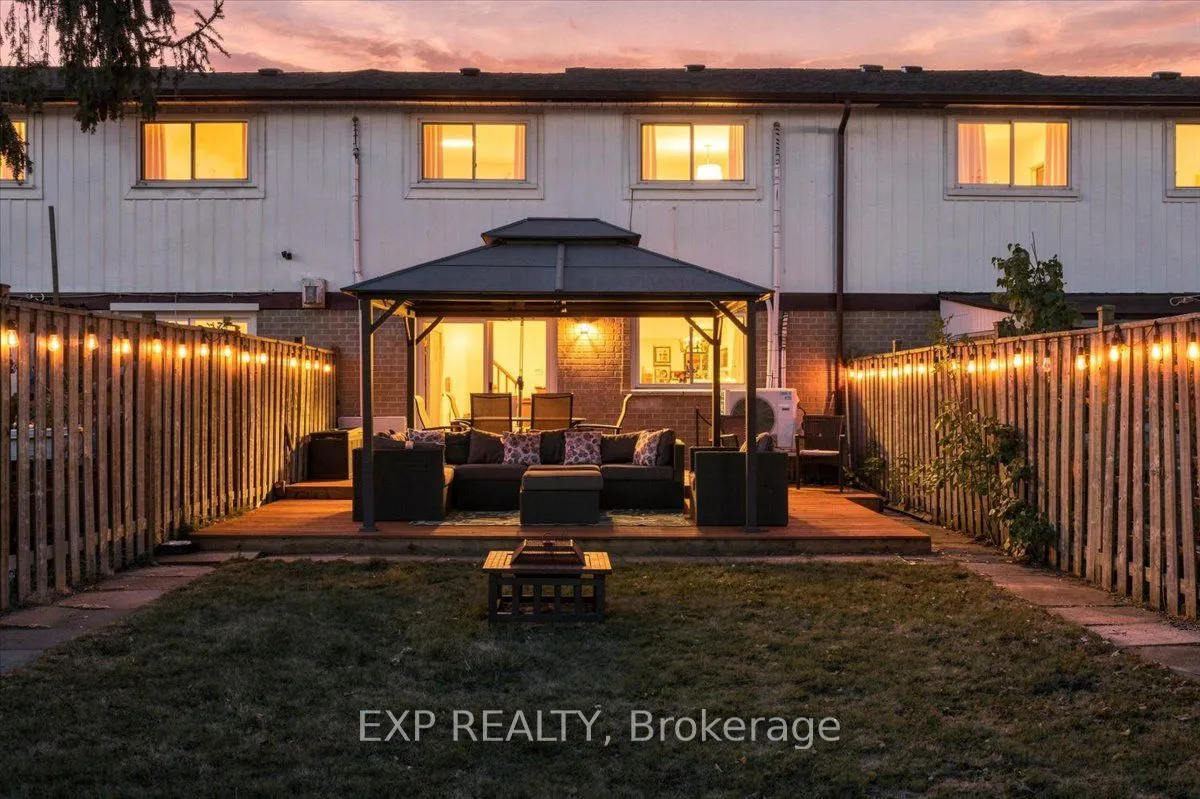 16 Havenbrook Court