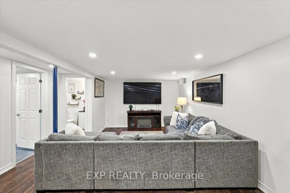 16 Havenbrook Court