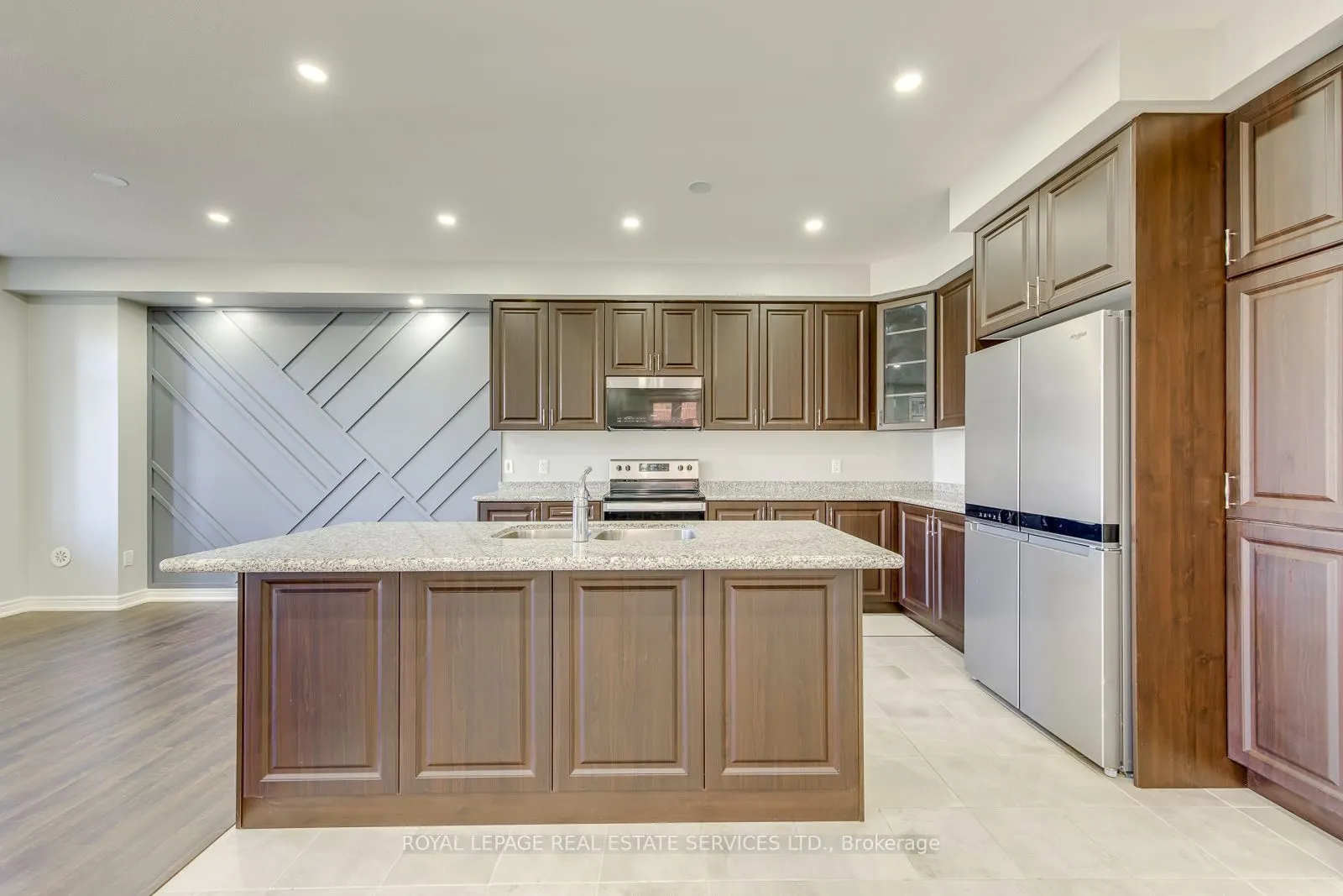 486 Silver Maple Road