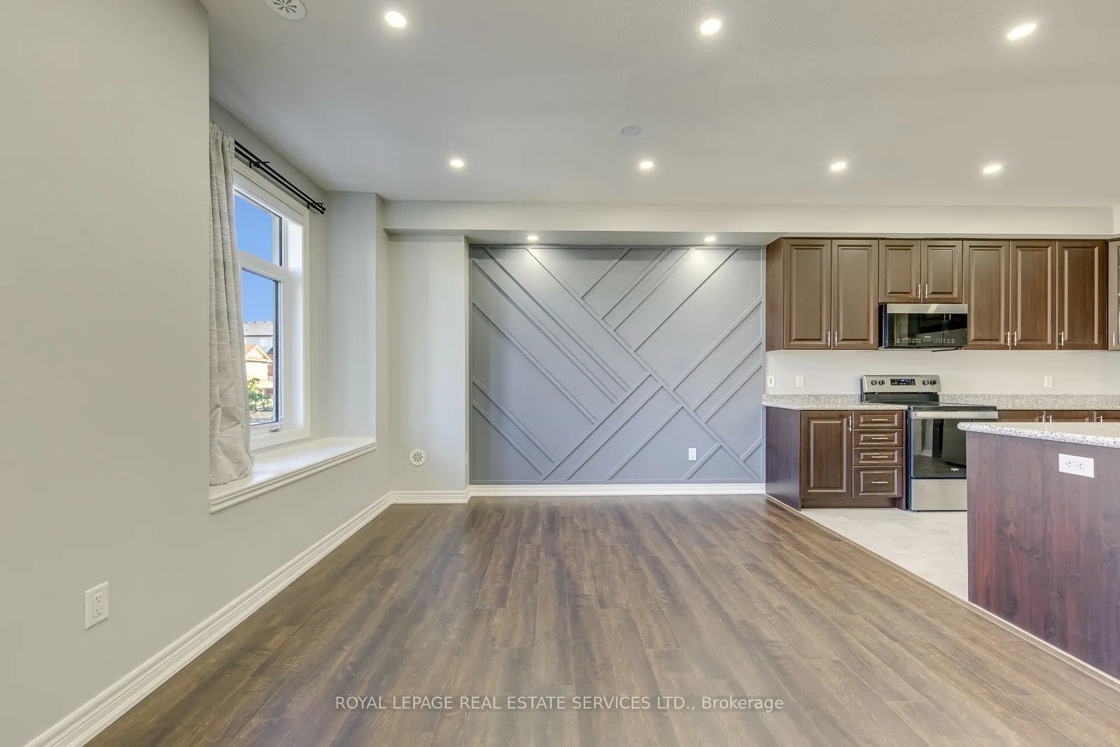 486 Silver Maple Road