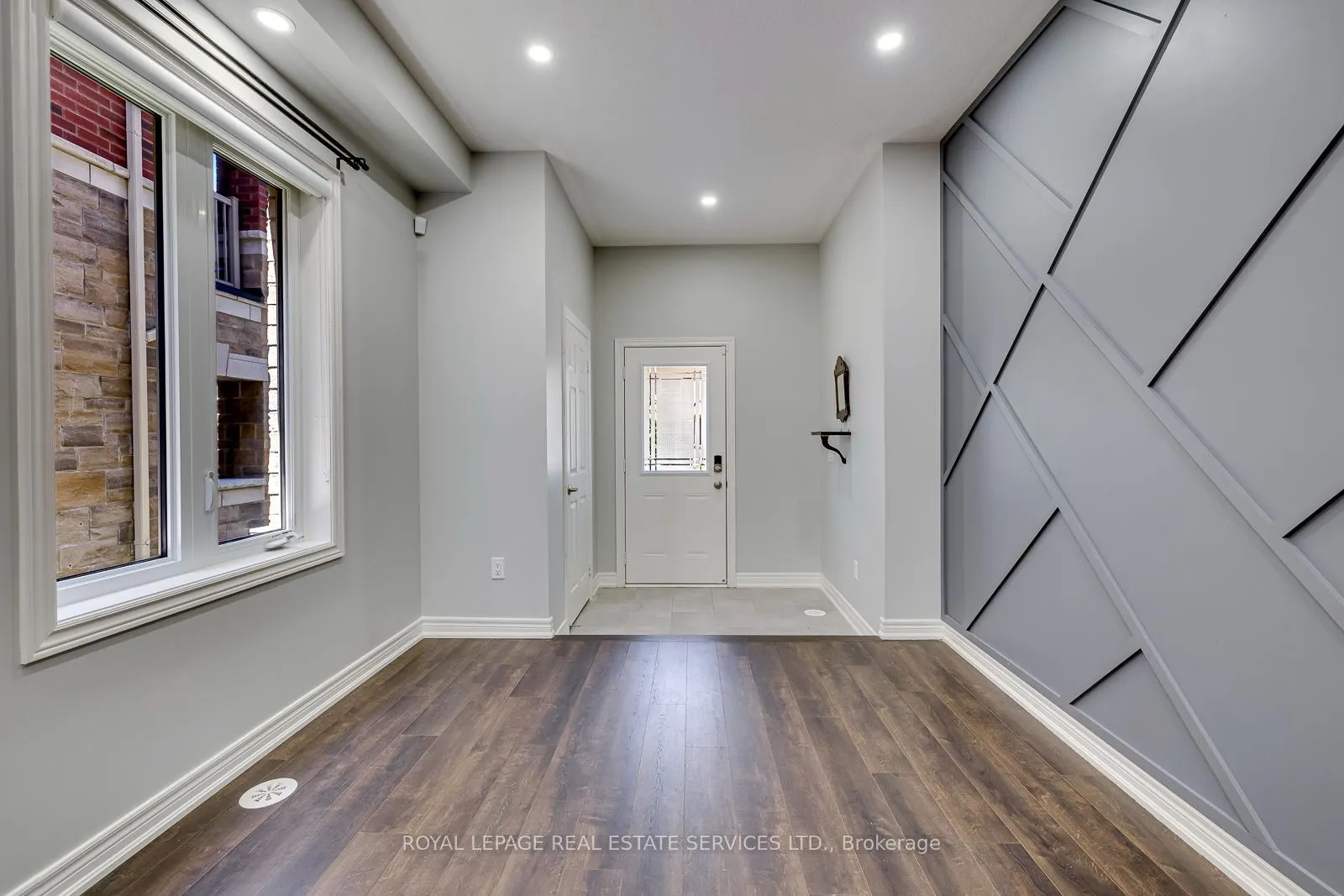 486 Silver Maple Road