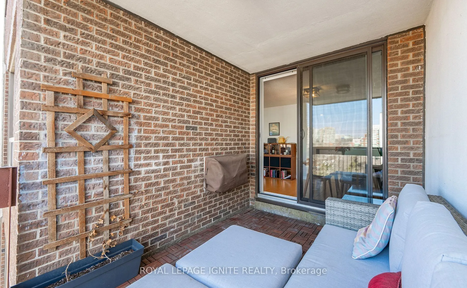 2542 Argyle Road #1008
