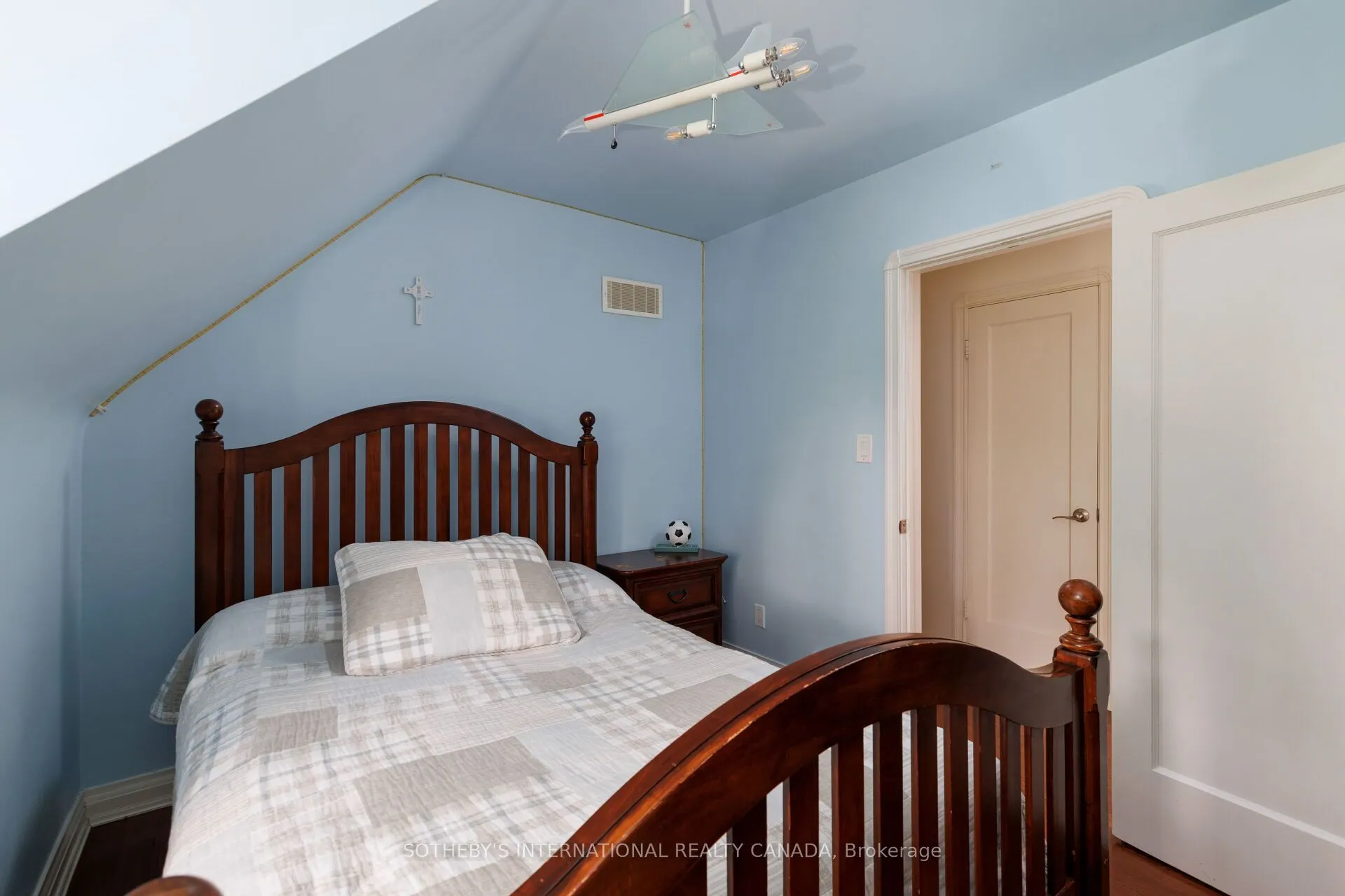 145 Brentwood Road N