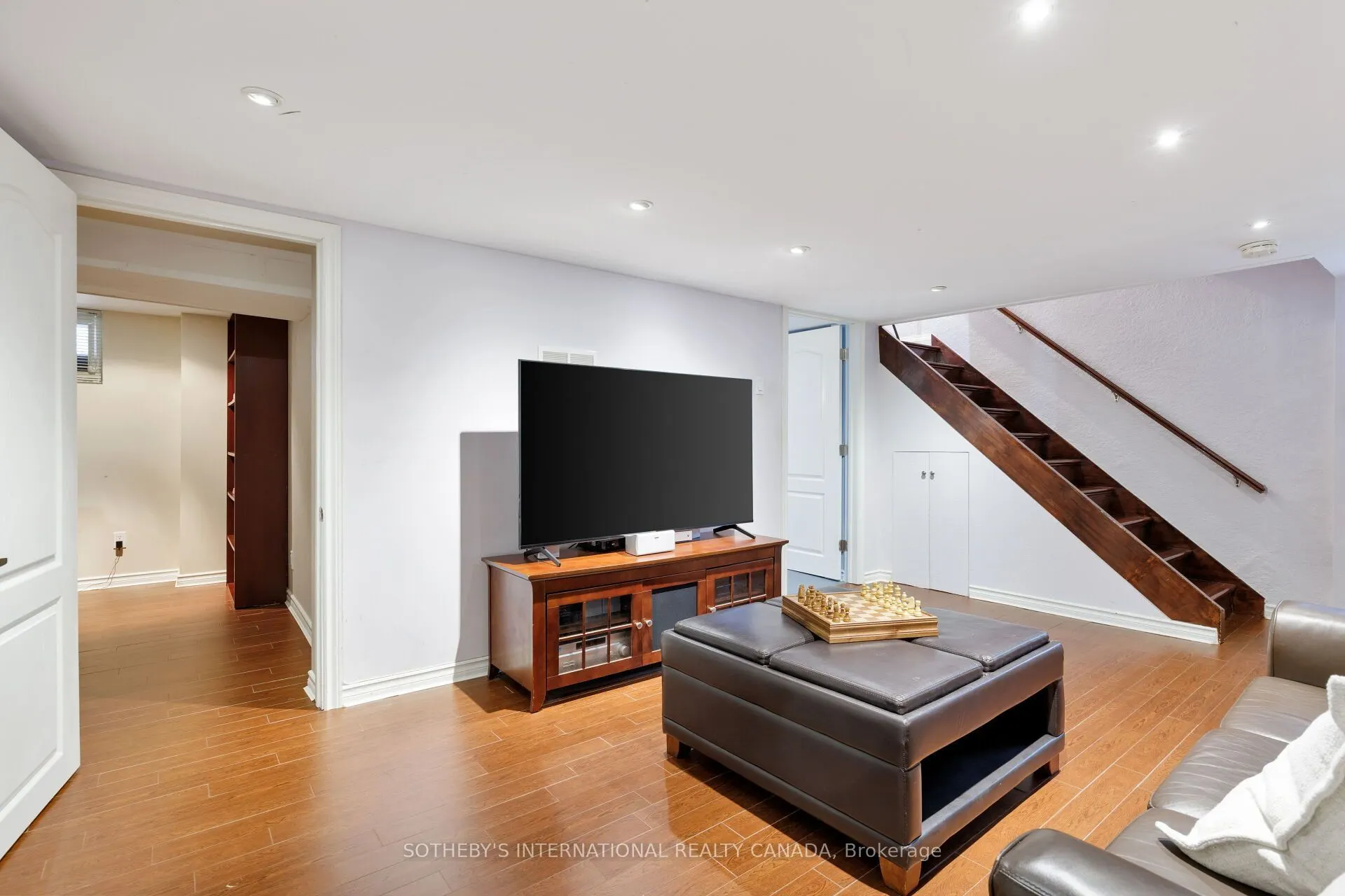 145 Brentwood Road N