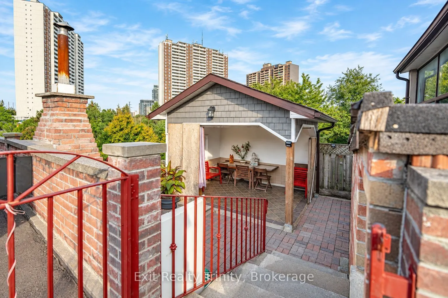 57 Lindylou Road