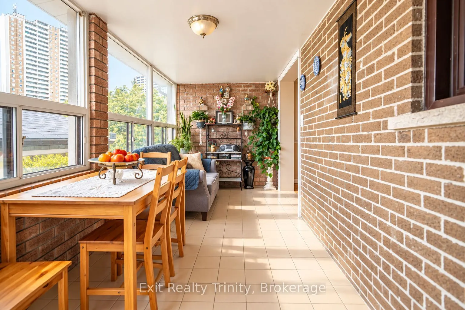 57 Lindylou Road