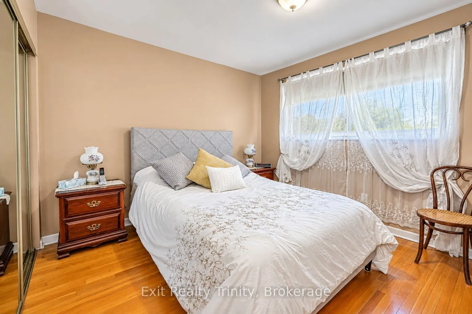 57 Lindylou Road