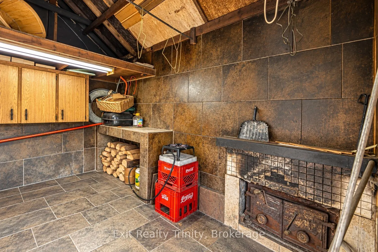 57 Lindylou Road