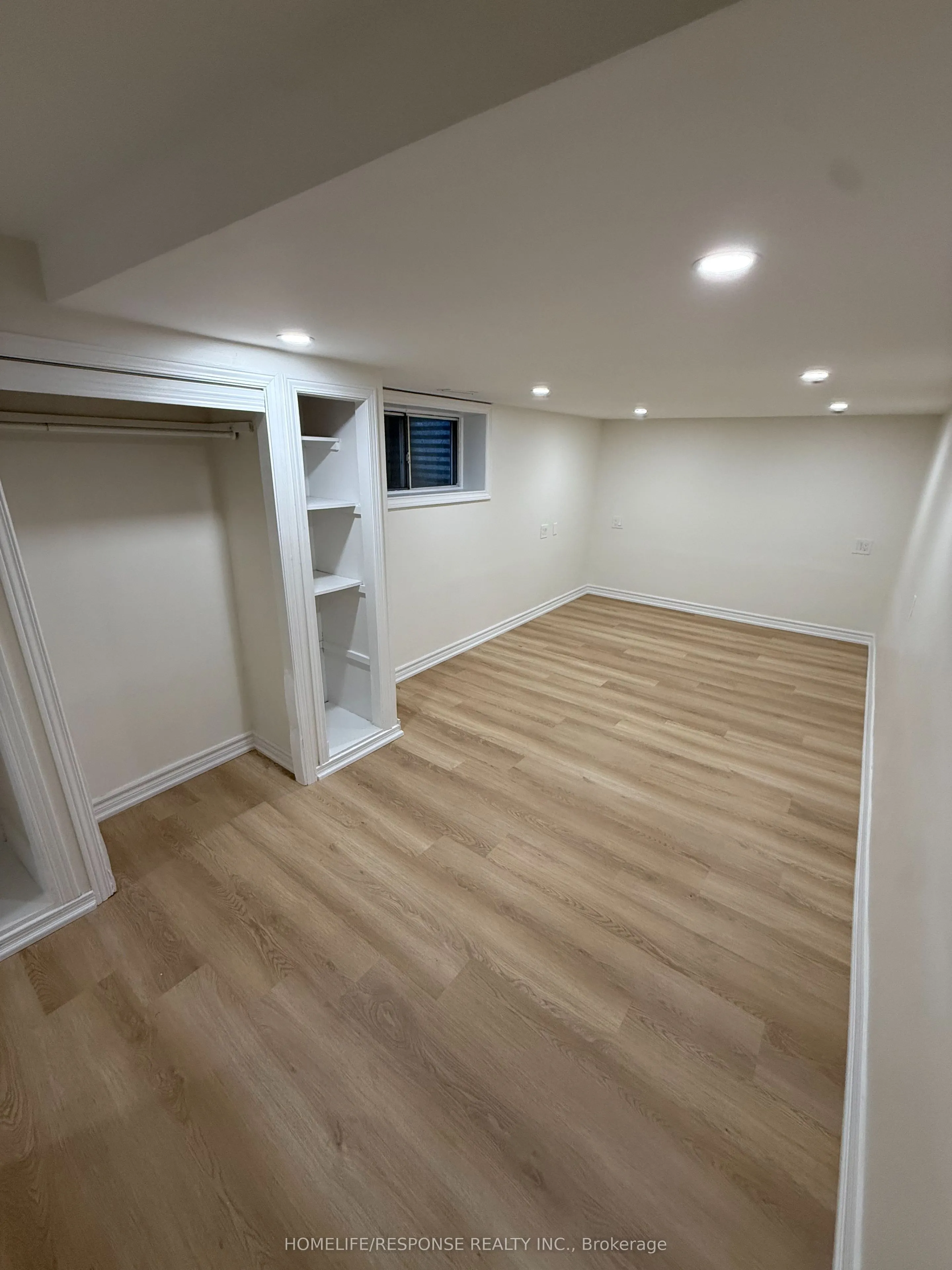 208 Lake Promenade