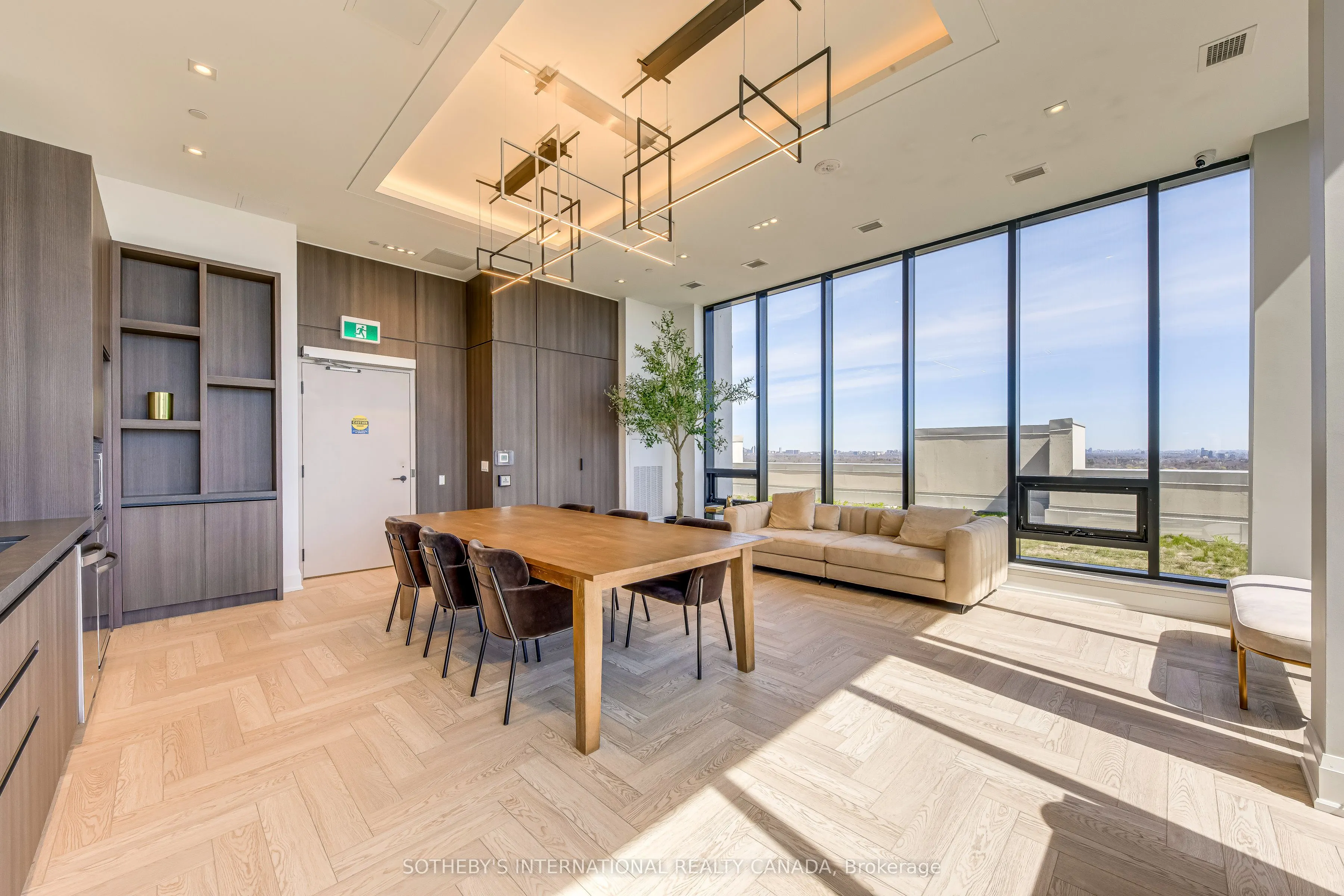 1035 Southdown Road #212