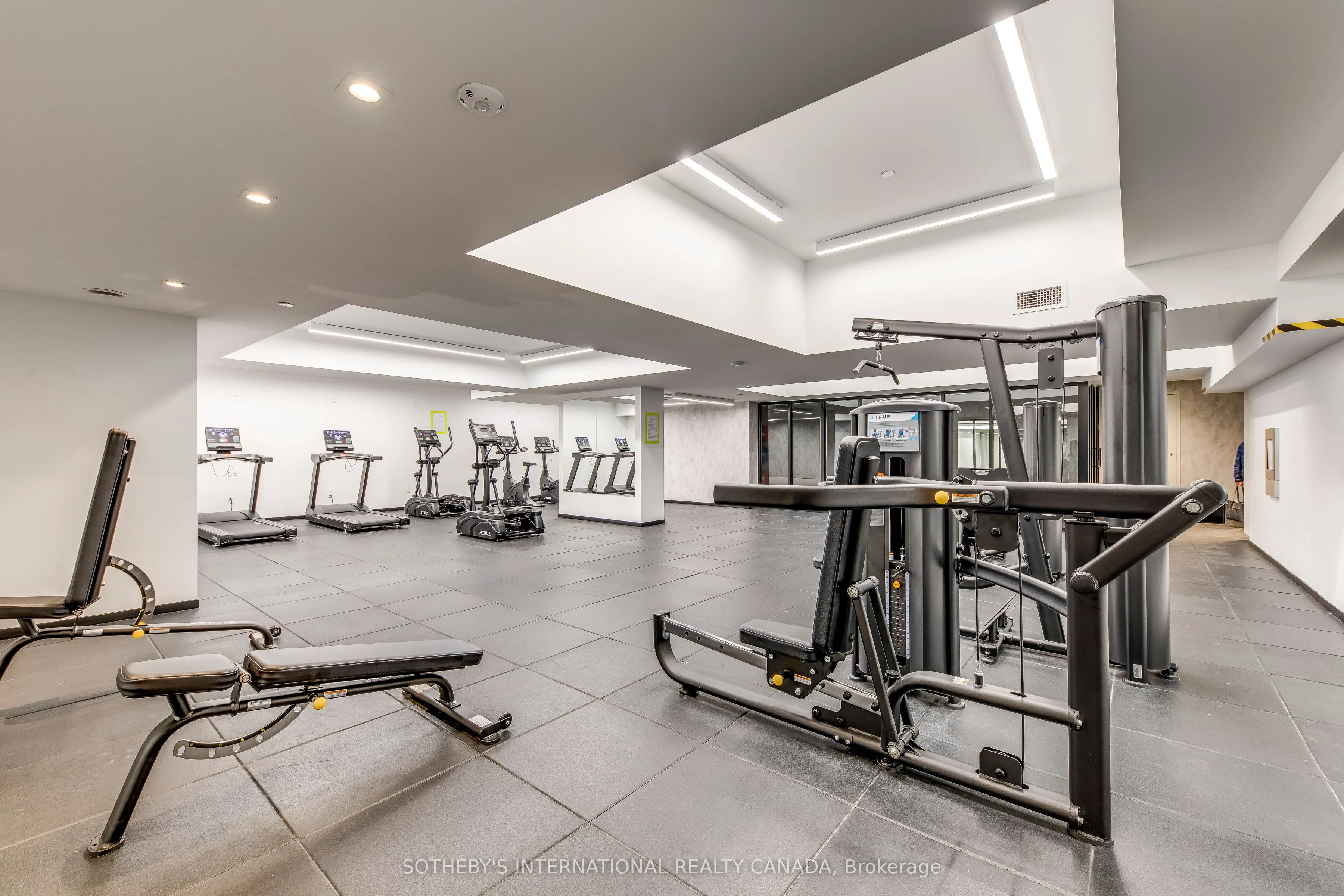 1035 Southdown Road #212