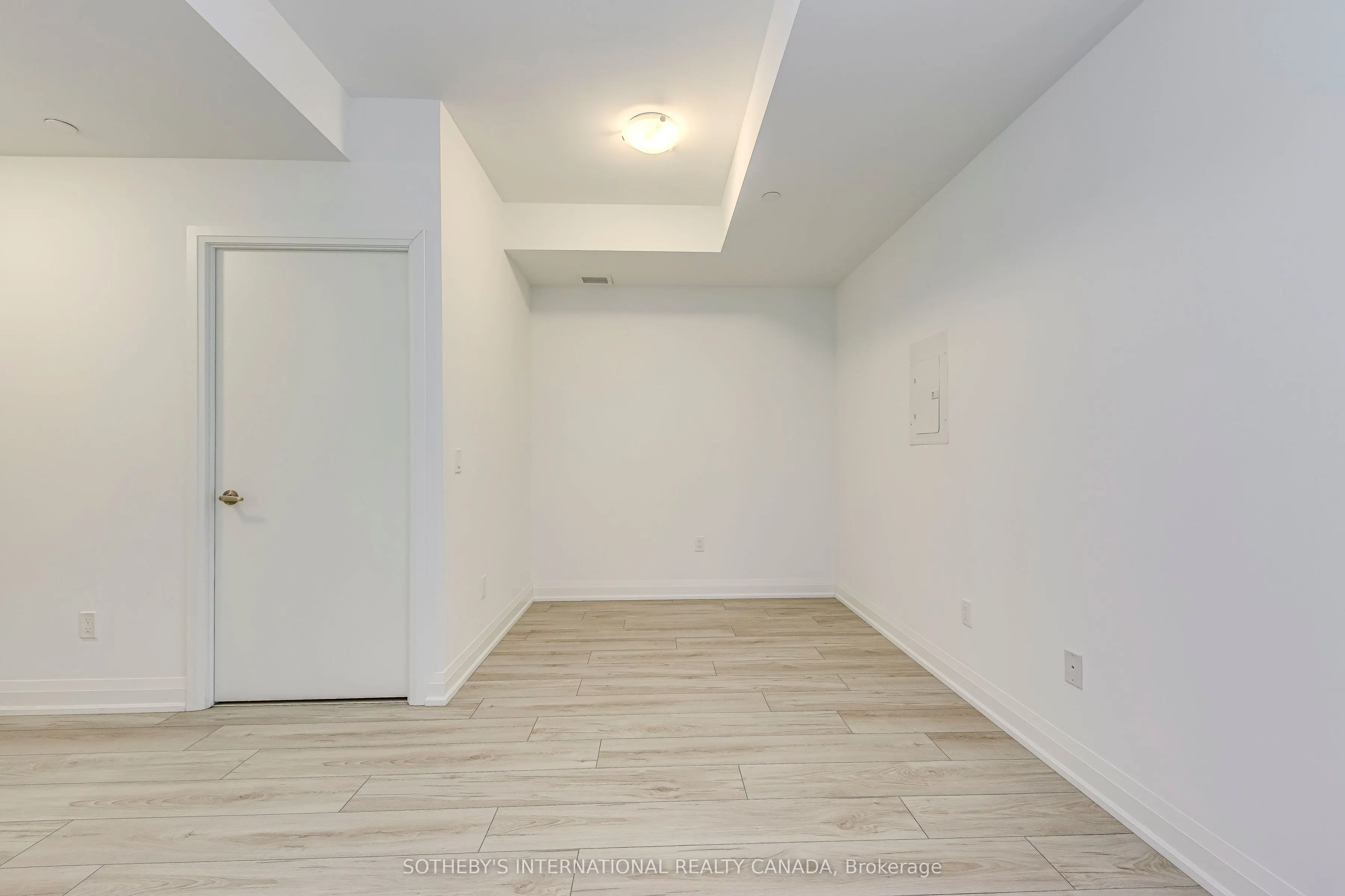 1035 Southdown Road #212