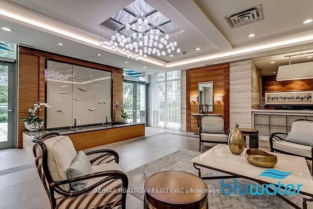 3500 Lakeshore Road W #229