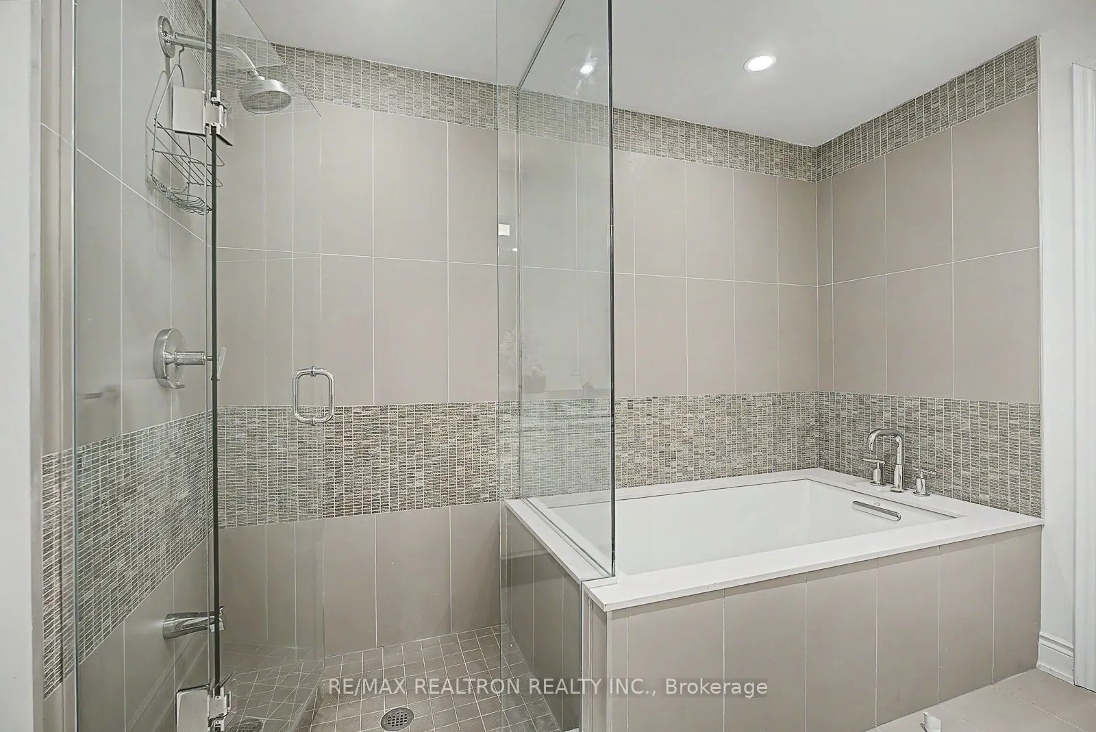 3500 Lakeshore Road W #229