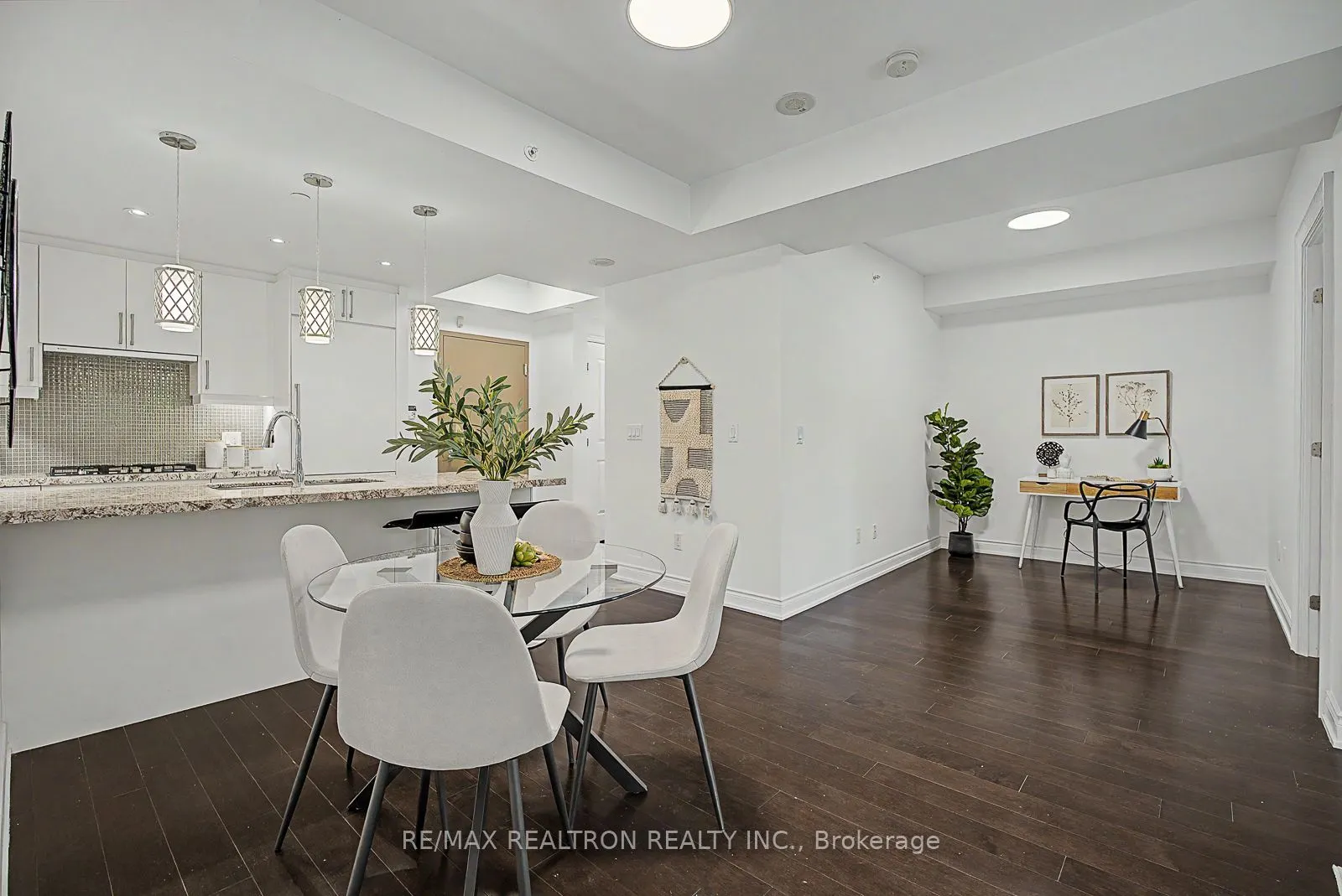 3500 Lakeshore Road W #229