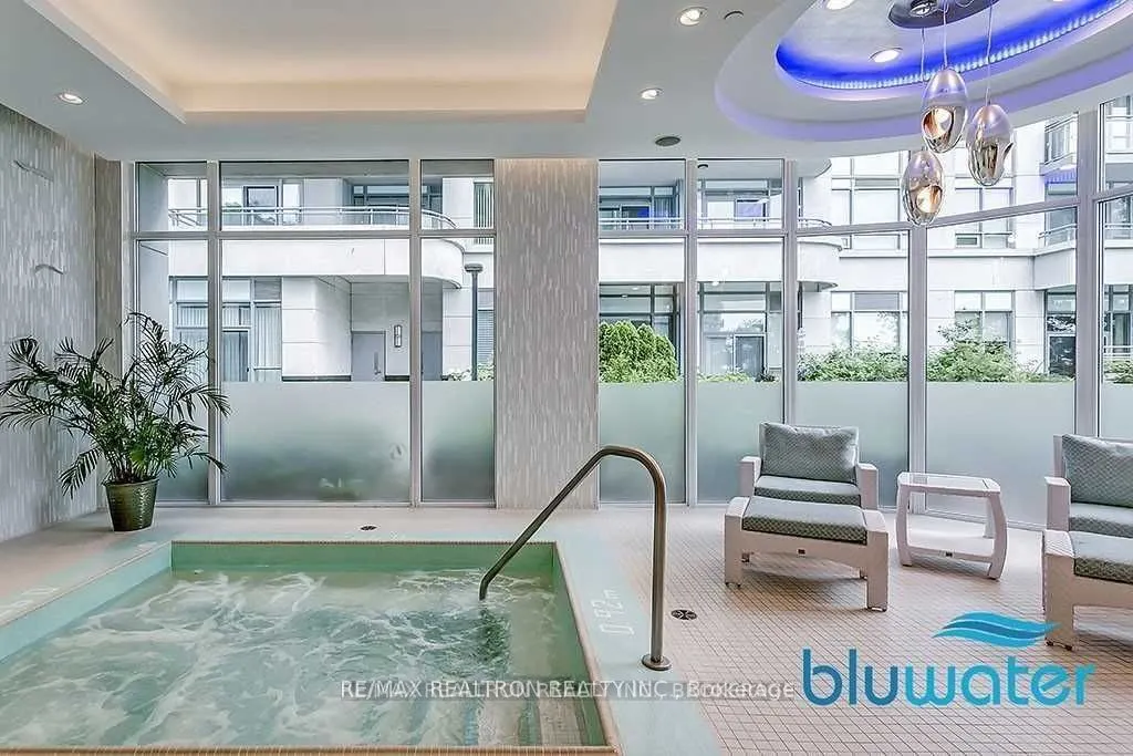 3500 Lakeshore Road W #229