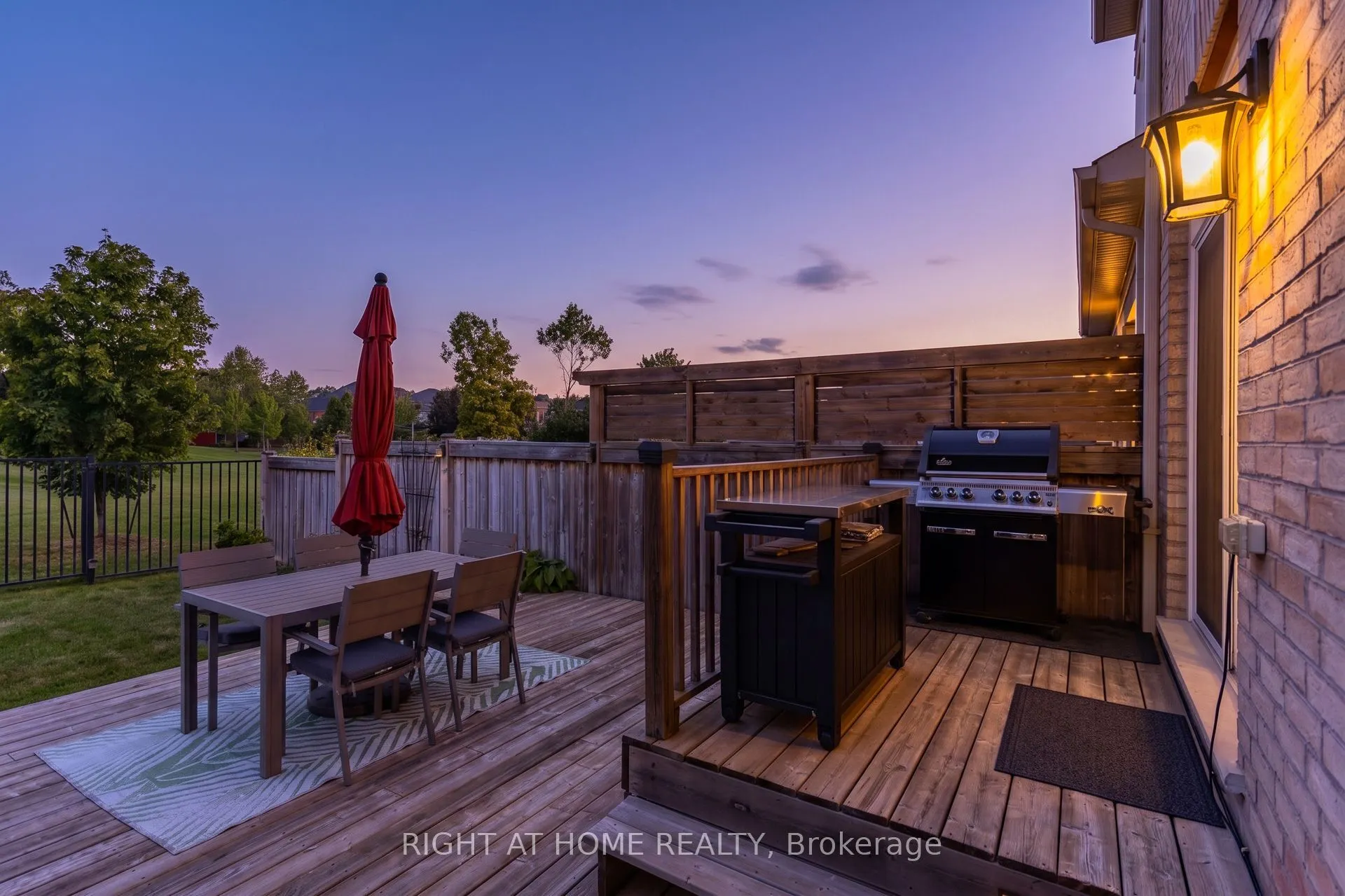 27 Fallis Crescent
