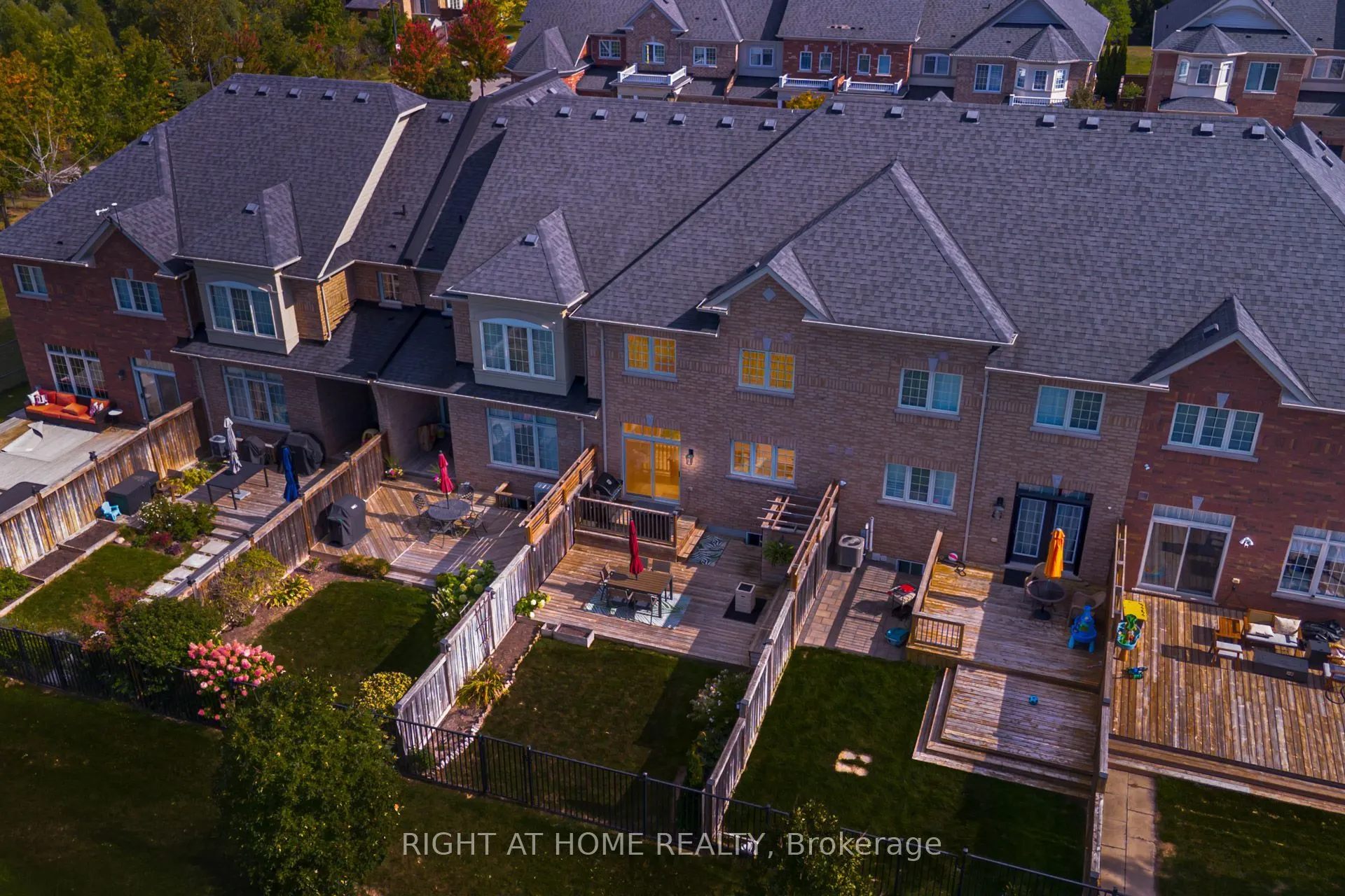 27 Fallis Crescent