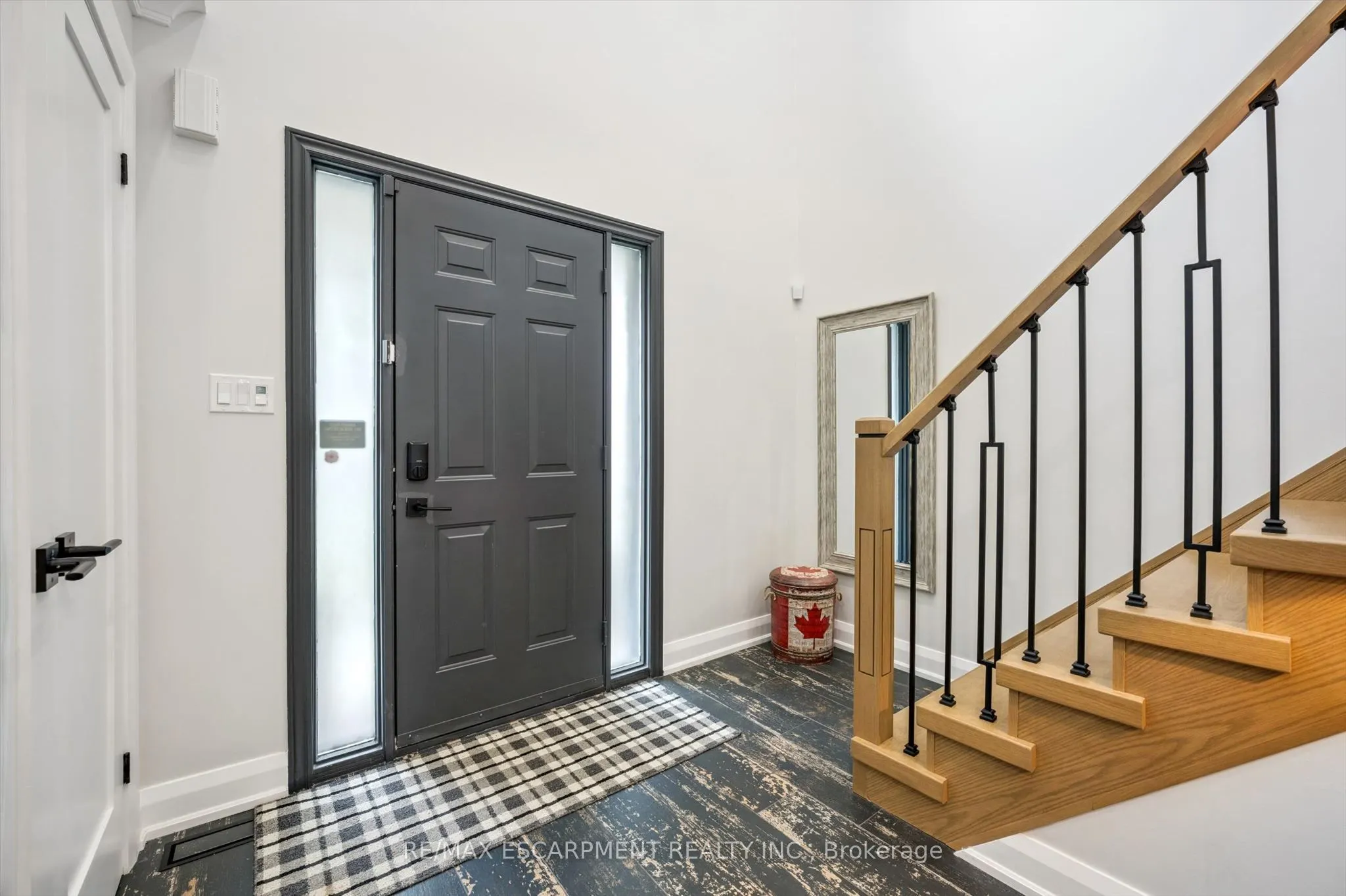 1261 STEPHENSON Drive